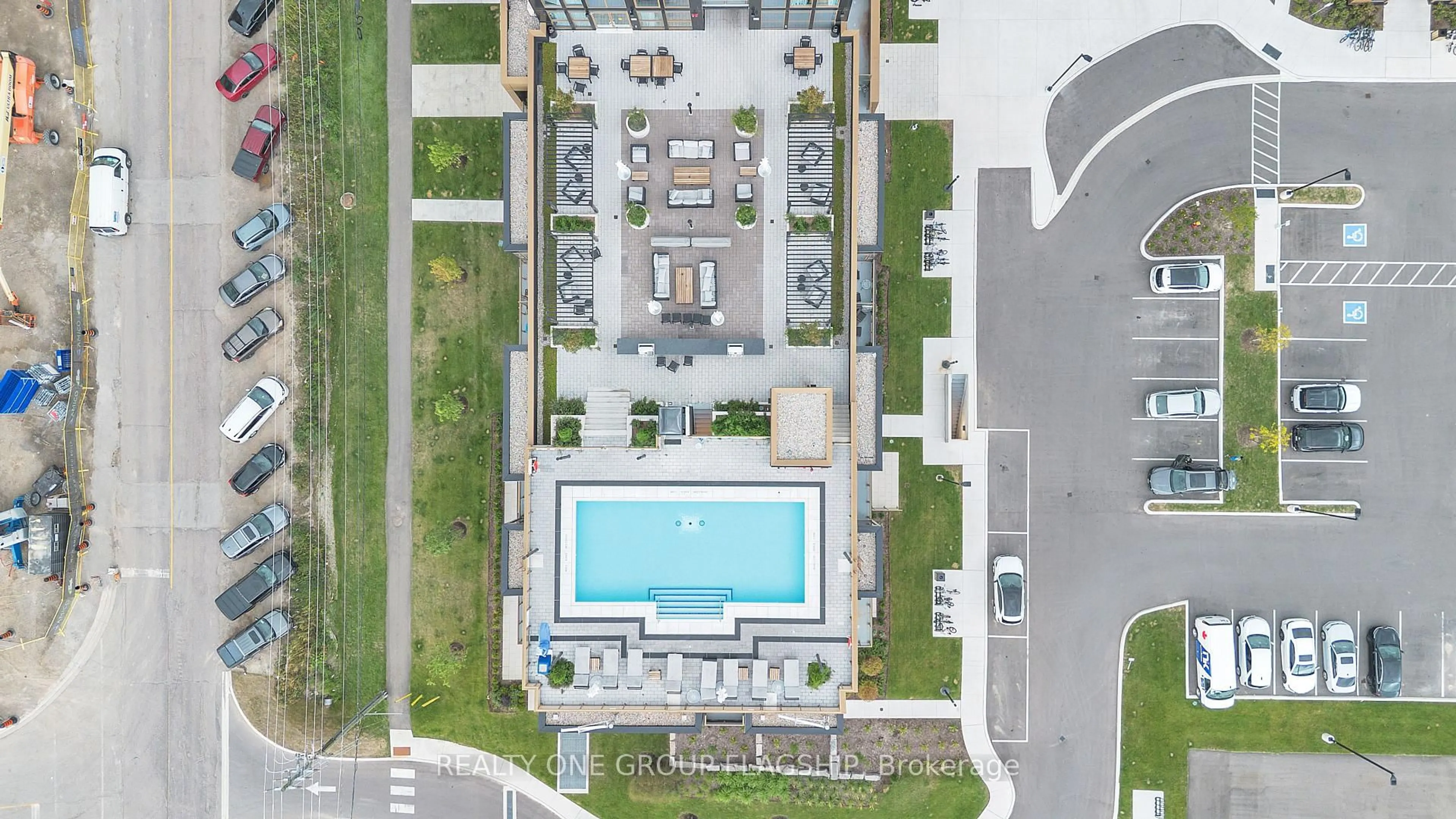 Pool for 2343 Khalsa Gate #101, Oakville Ontario L6M 5R6