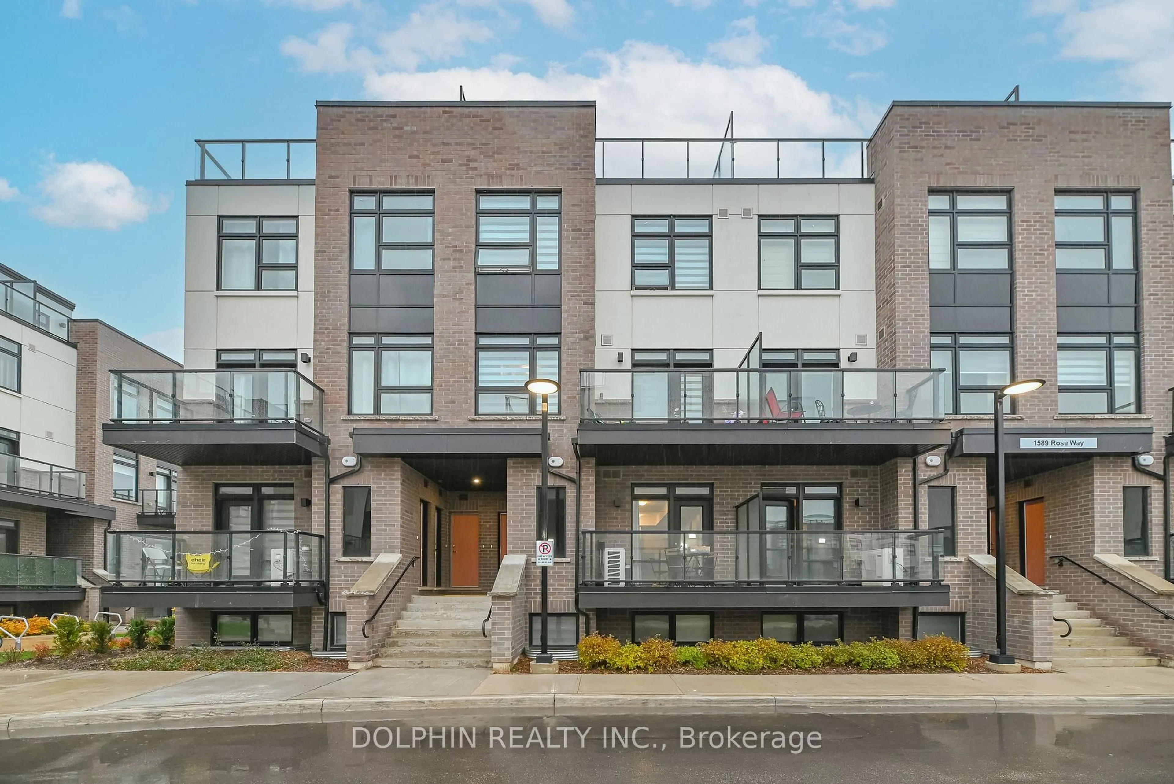 Unknown for 1589 Rose Way #106, Milton Ontario L9E 1N4