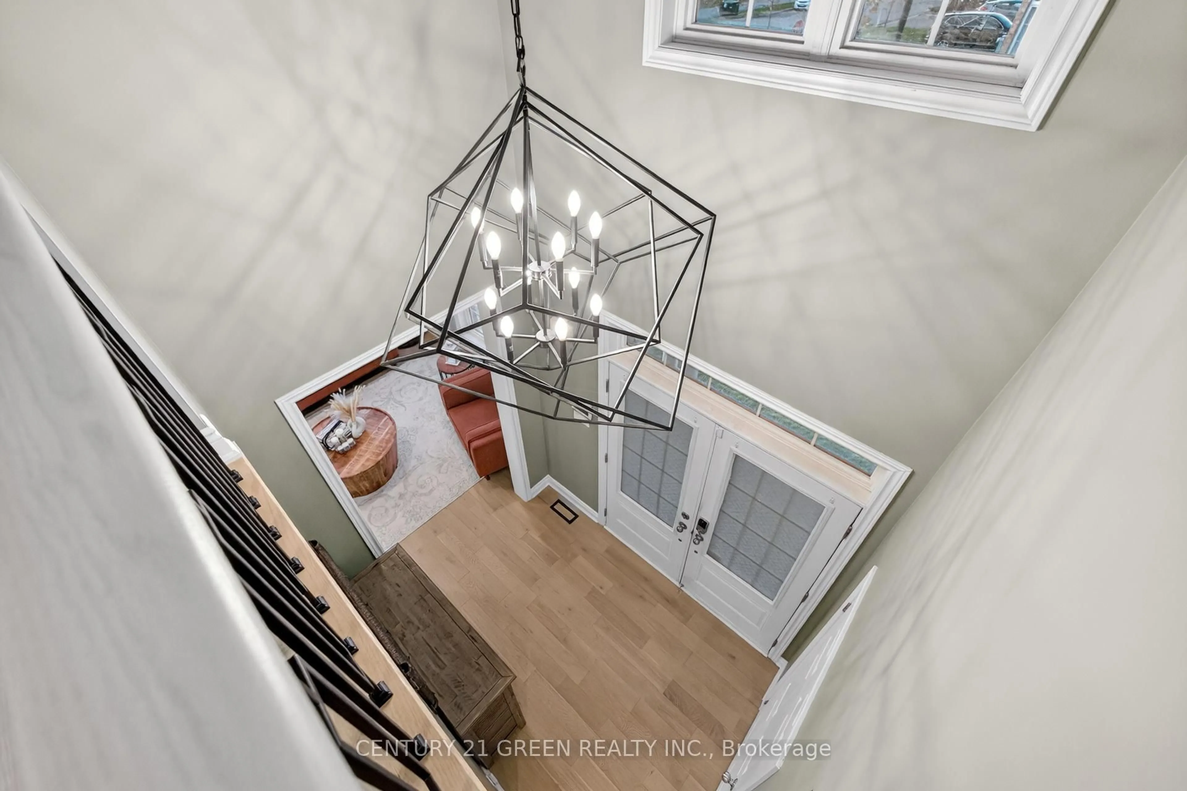 Indoor entryway for 929 TRANSOM Cres, Milton Ontario L9T 8K4