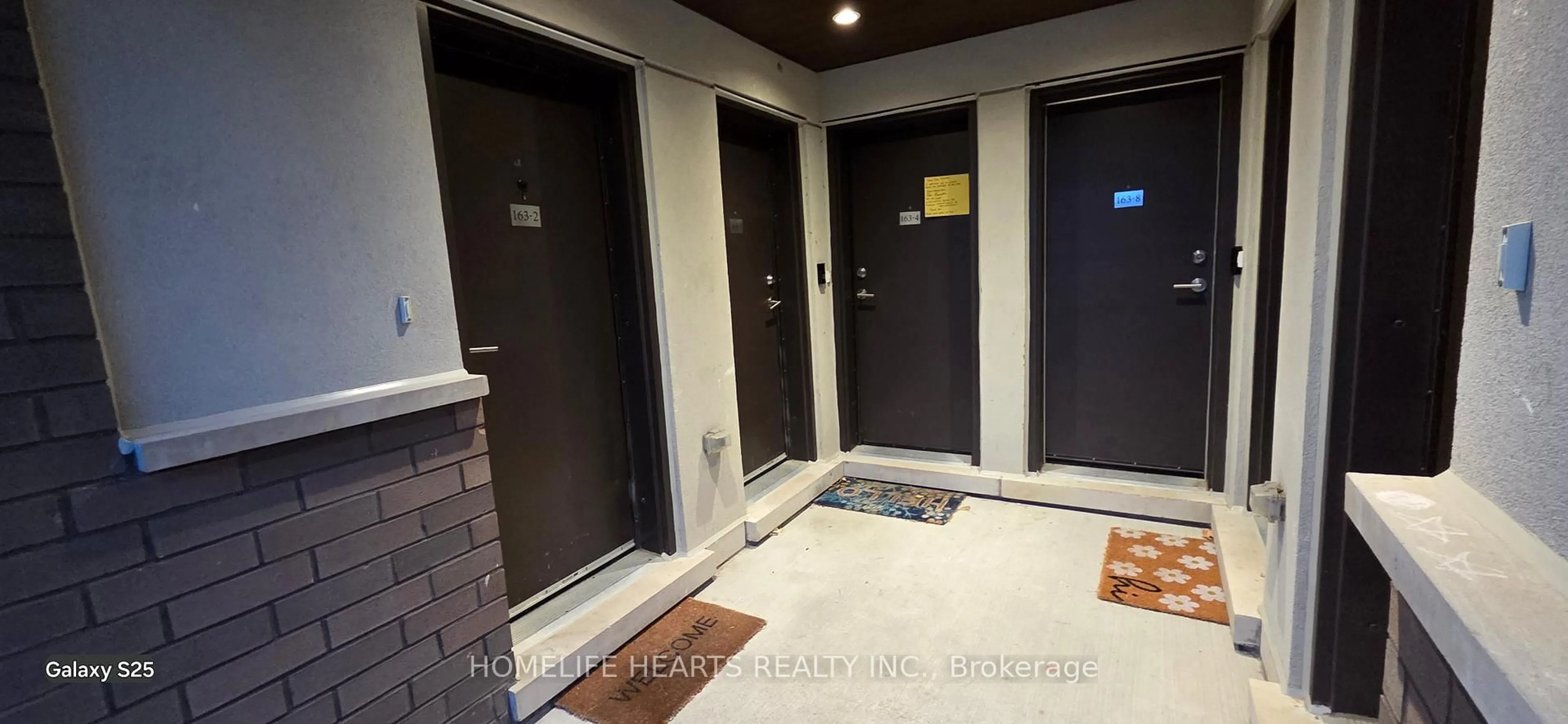 Indoor foyer for 163 William Duncan Rd #3, Toronto Ontario M3K 0B5