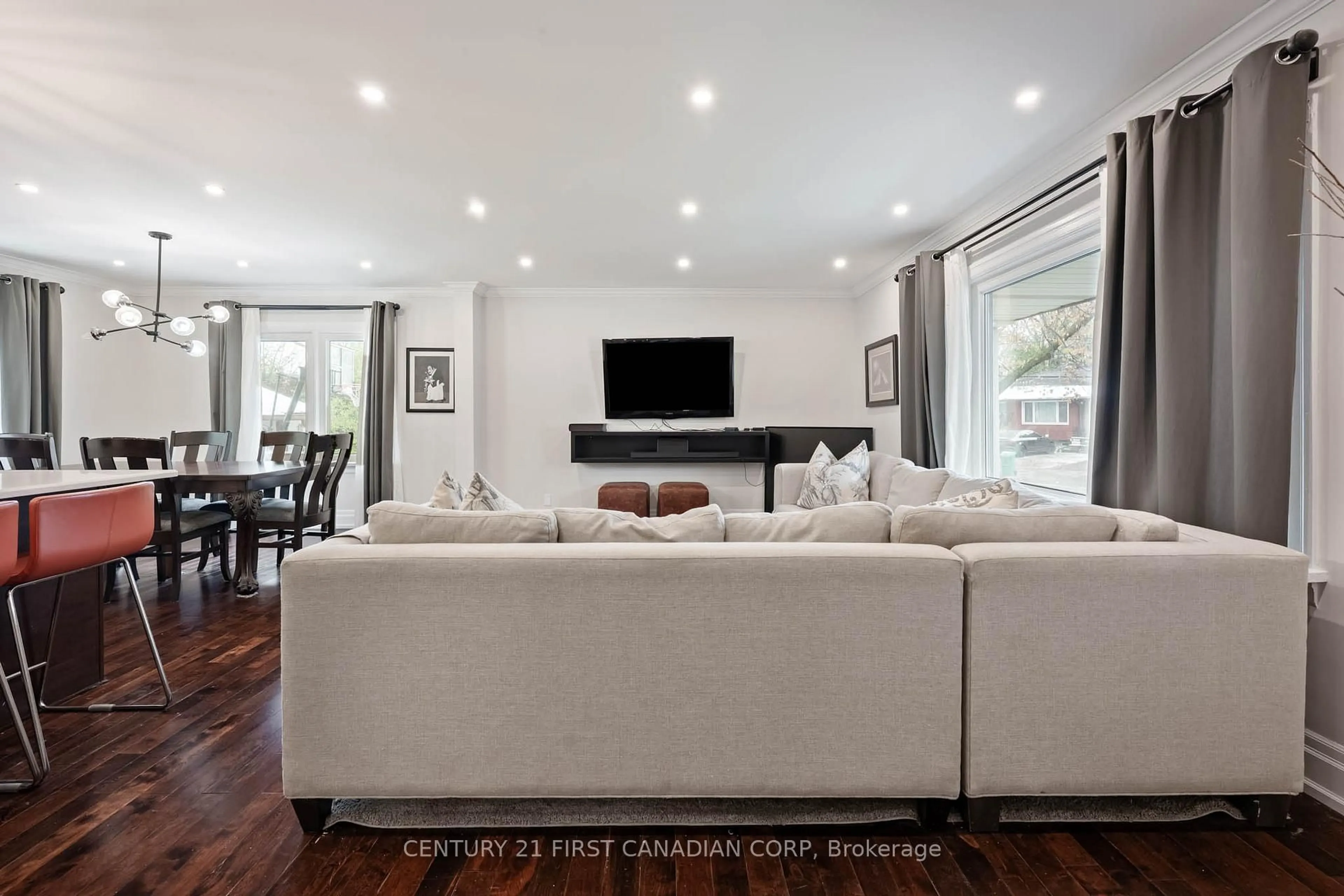 Living room with furniture, unknown for 37 Mclaughlin Rd, Brampton Ontario L6X 1Y9