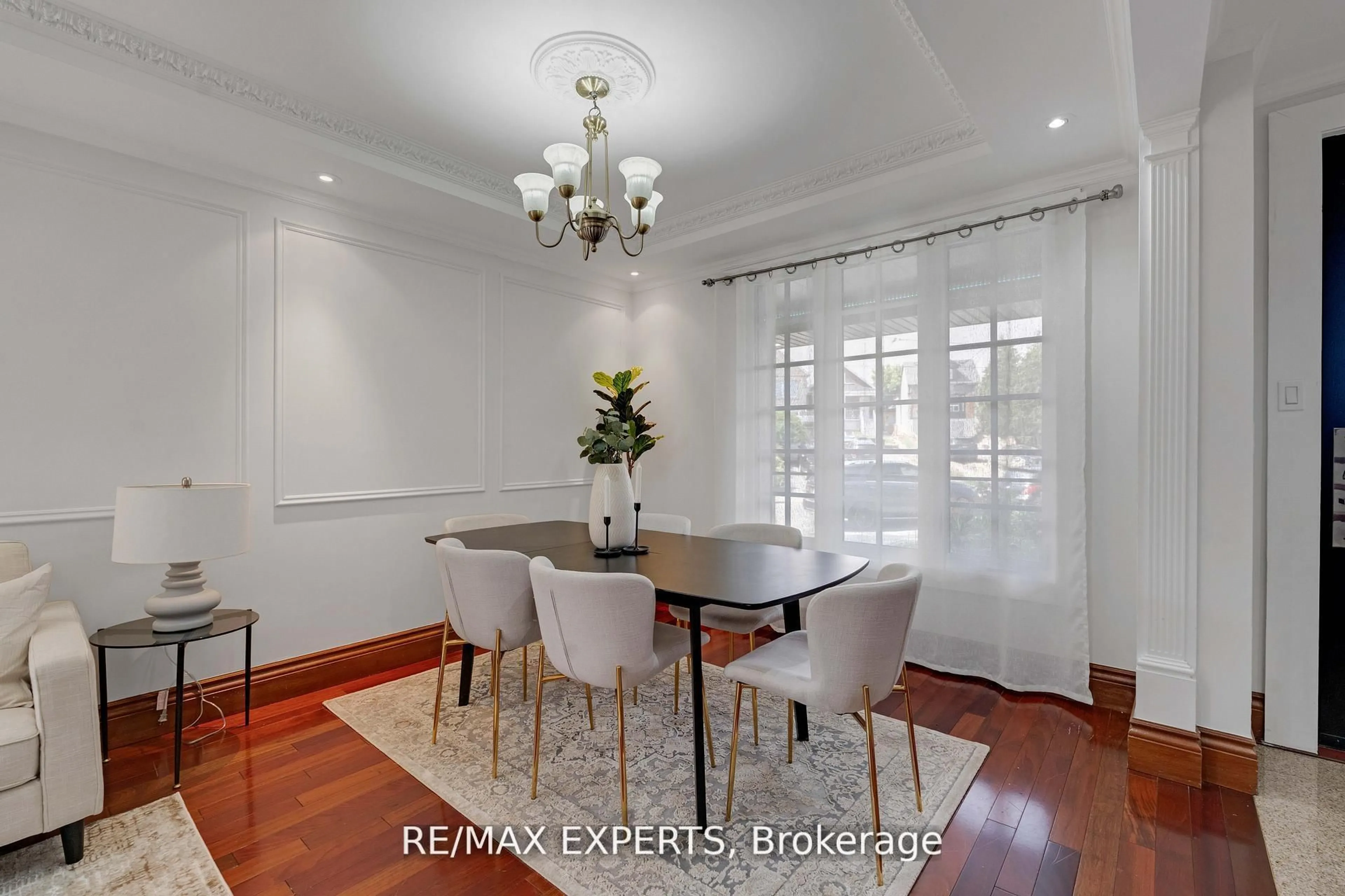 Dining room, unknown for 19 Kenora Cres, Toronto Ontario M6M 1C5