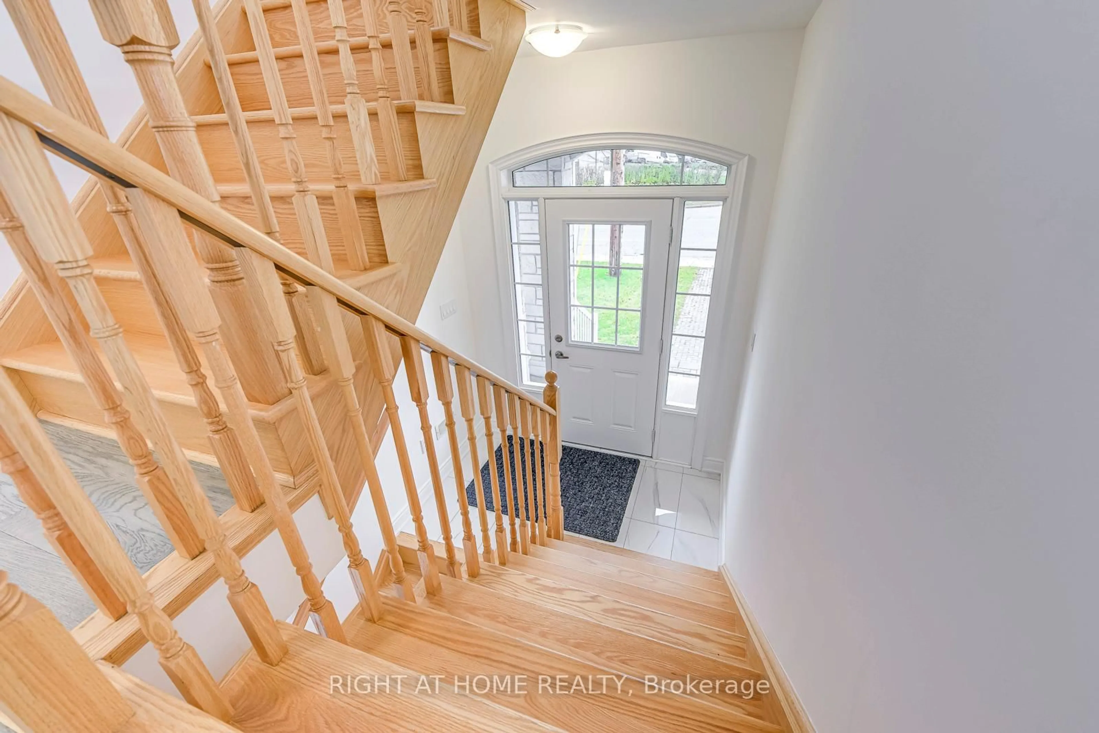 Unknown for 2579 Islington Ave, Toronto Ontario M9V 4A2