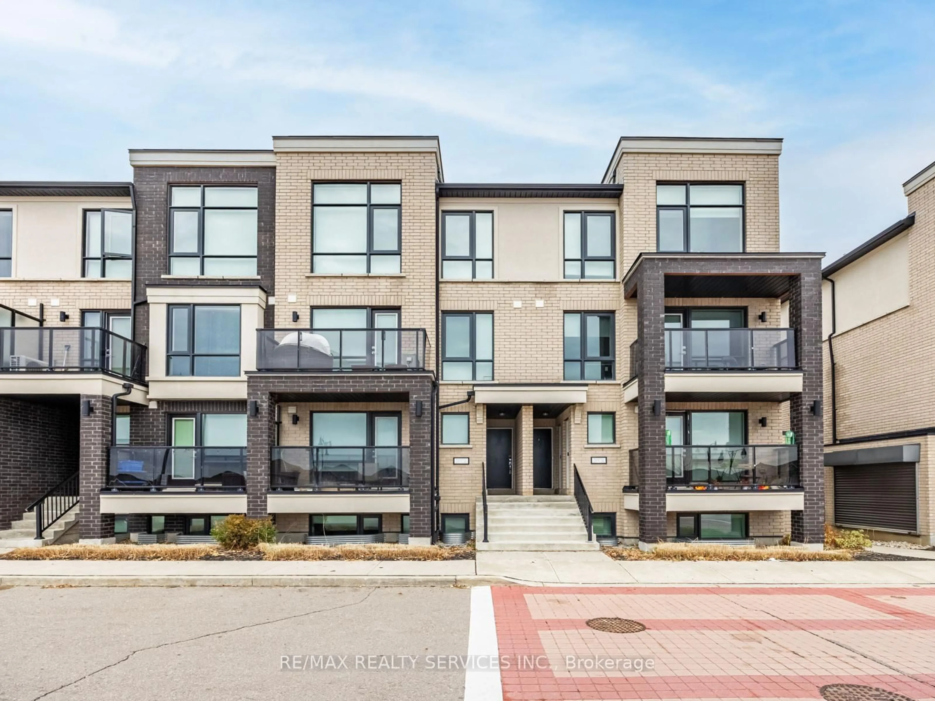 Home with brick exterior material, street for 100 Dufay Rd #60, Brampton Ontario L7A 4S3