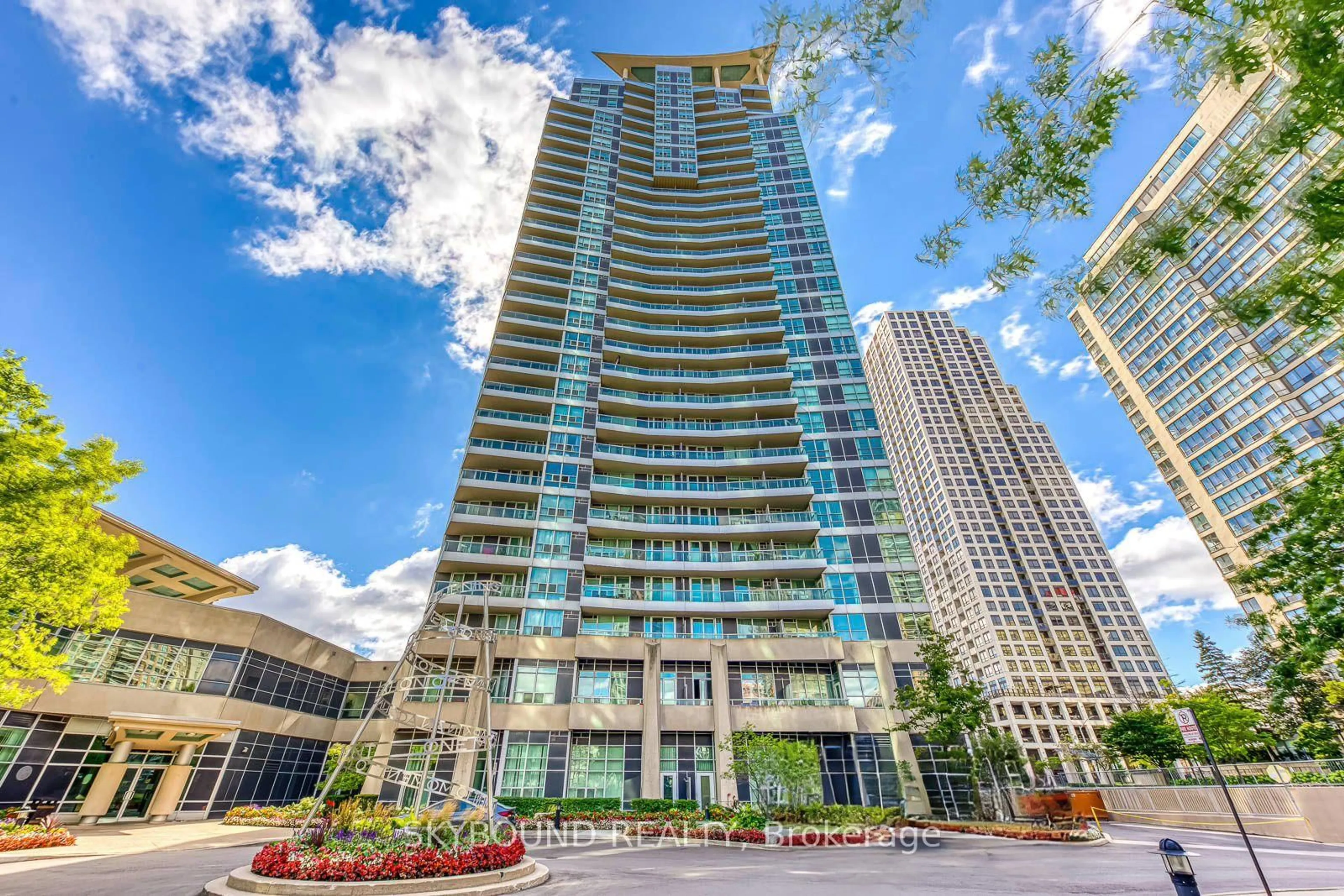 Unknown for 33 Elm Dr #913, Mississauga Ontario L5B 4M2