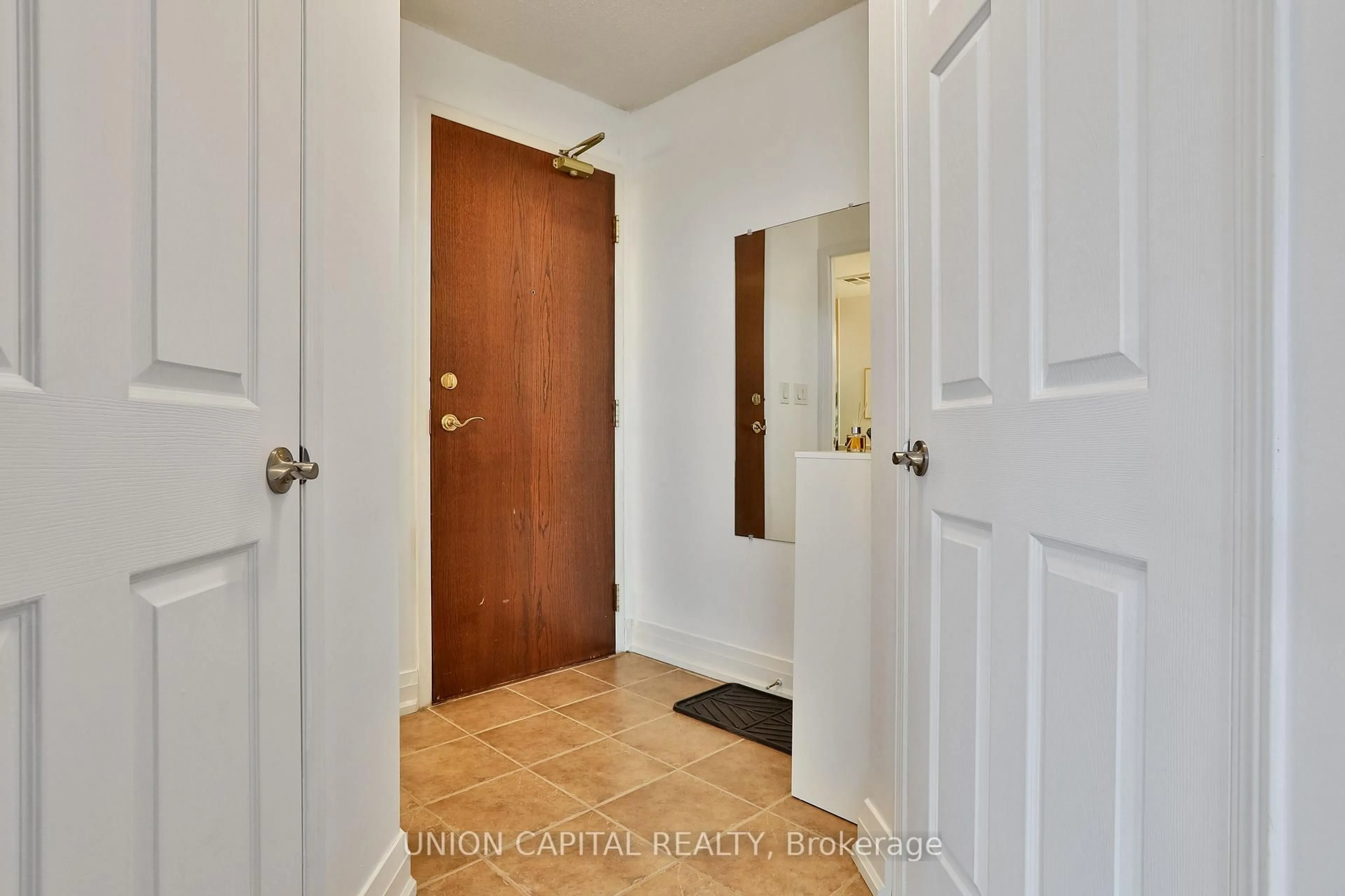 Indoor entryway for 9 Michael Power Pl #708, Toronto Ontario M9A 0A5