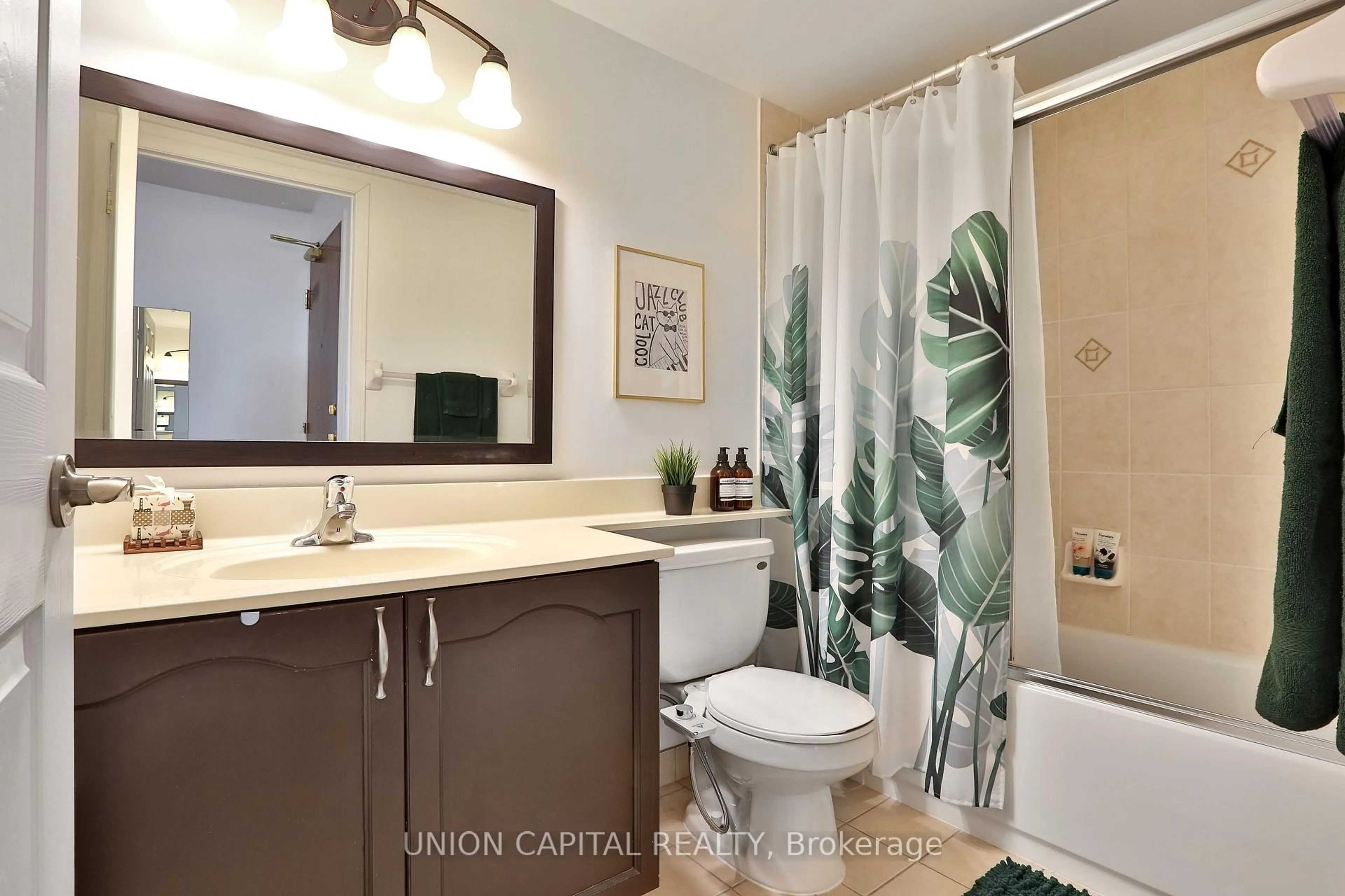 Standard bathroom, unknown for 9 Michael Power Pl #708, Toronto Ontario M9A 0A5