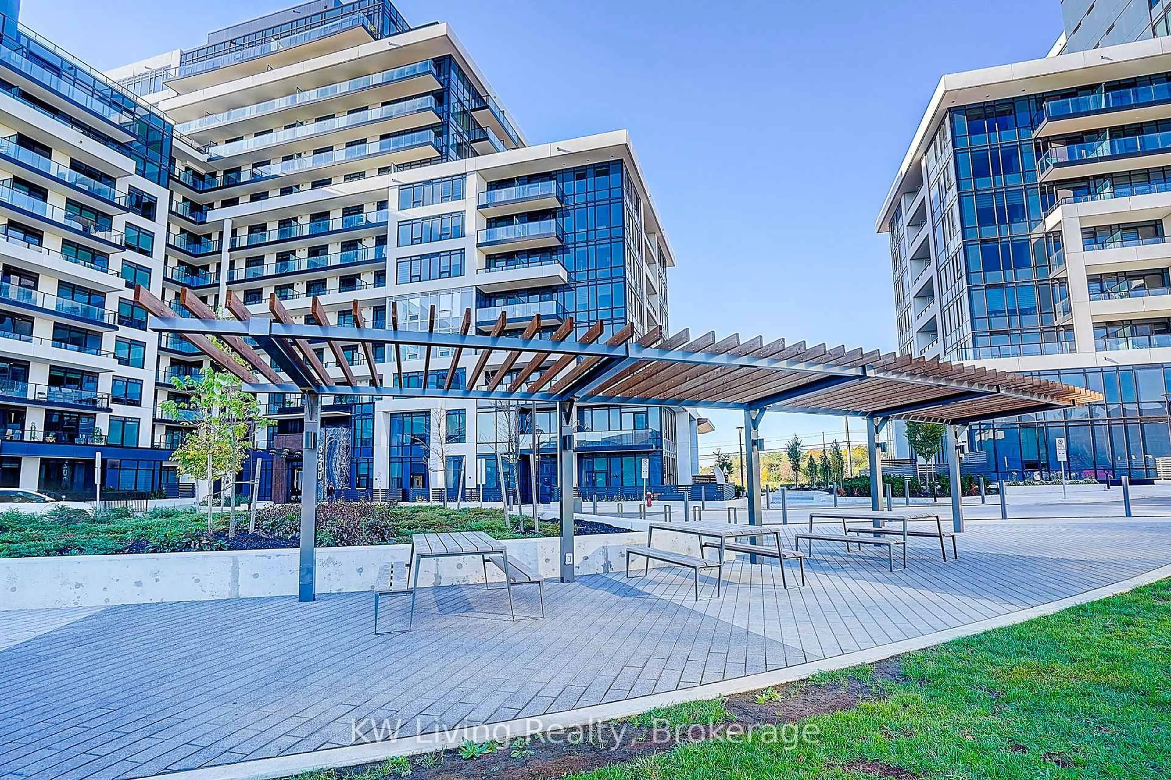 Patio, building for 3200 William Coltson Ave #724, Oakville Ontario L6H 7X9