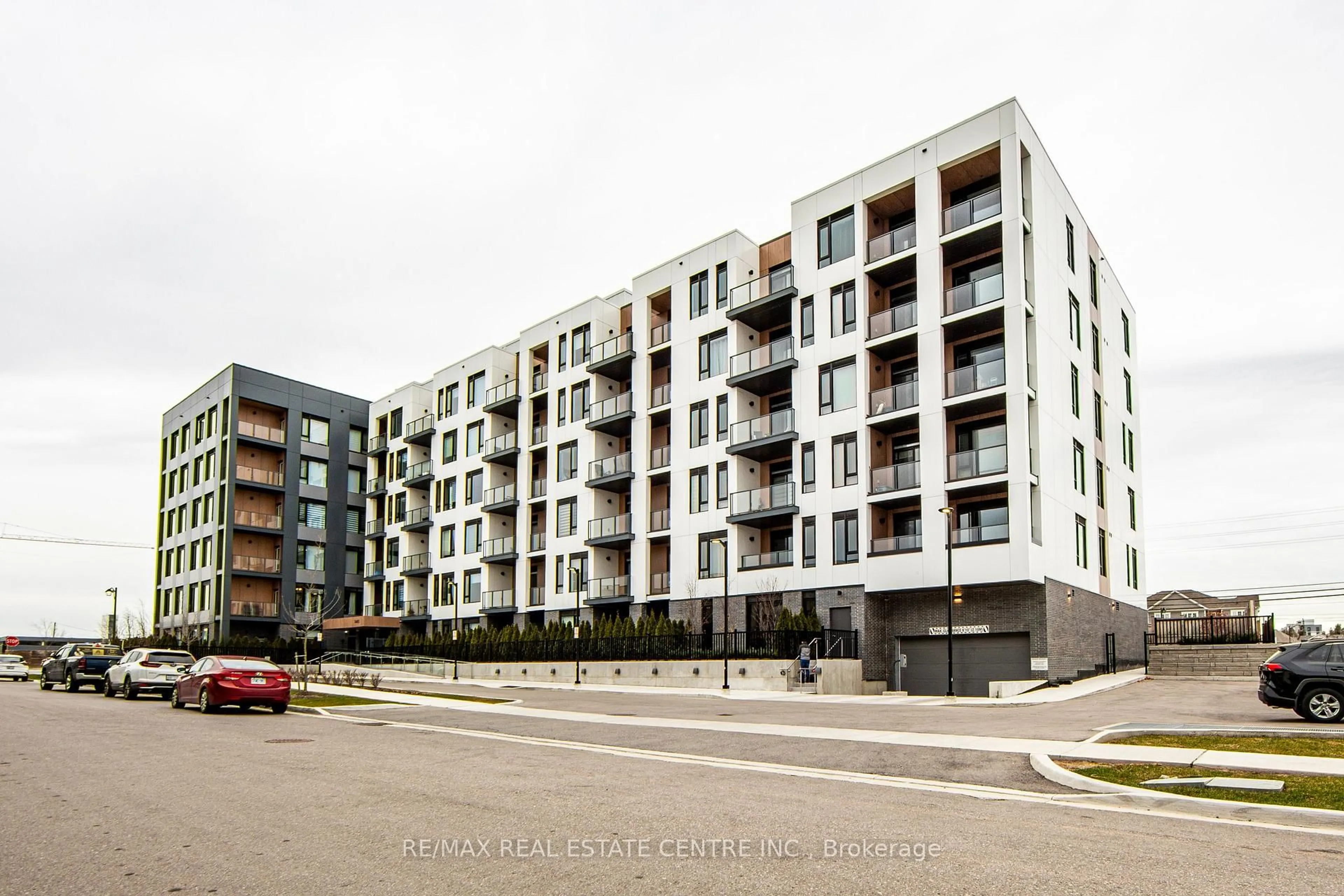 Unknown for 1440 CLARRIAGE Crt, Milton Ontario L9E 1B3