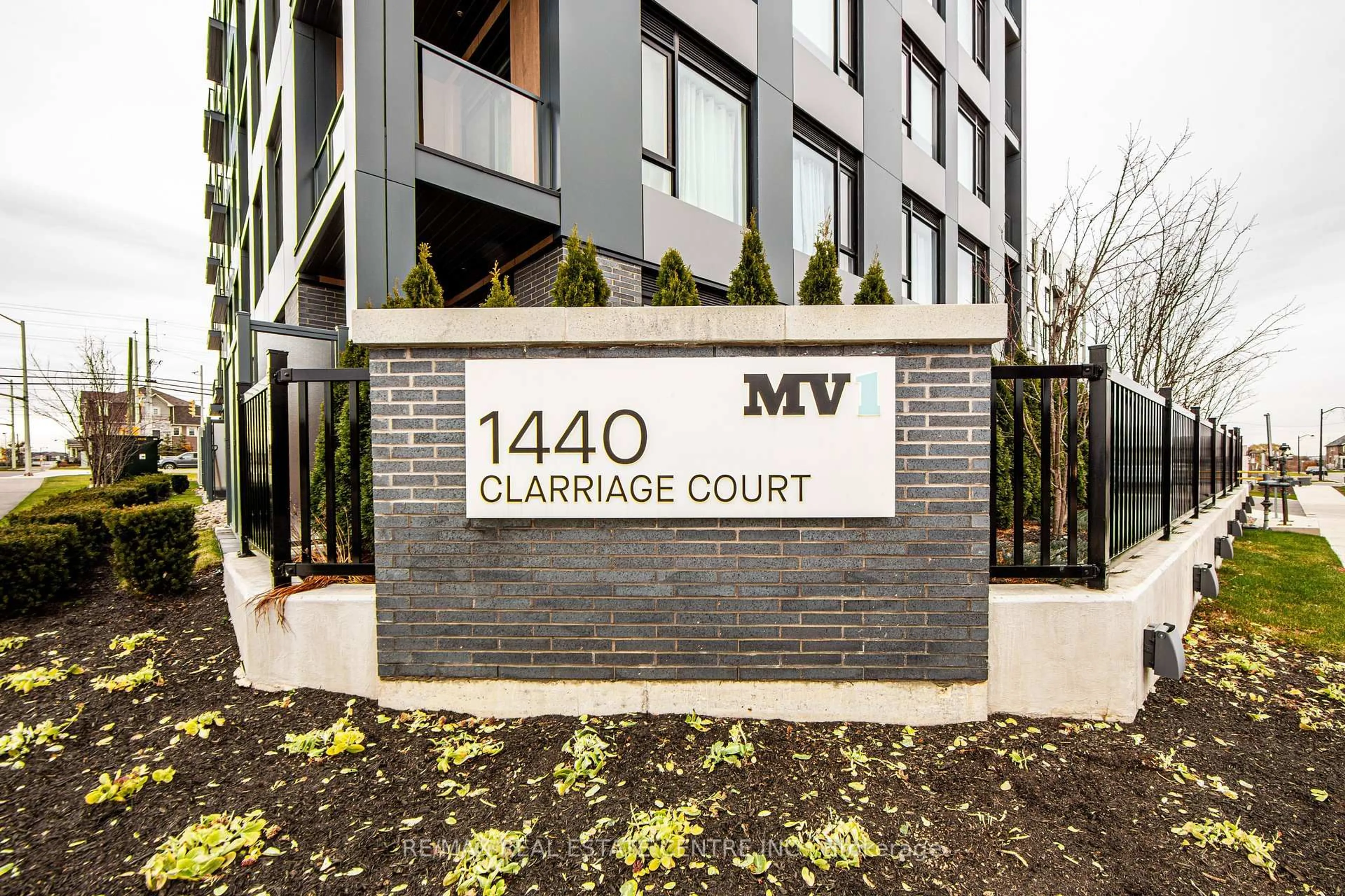 Unknown for 1440 CLARRIAGE Crt, Milton Ontario L9E 1B3