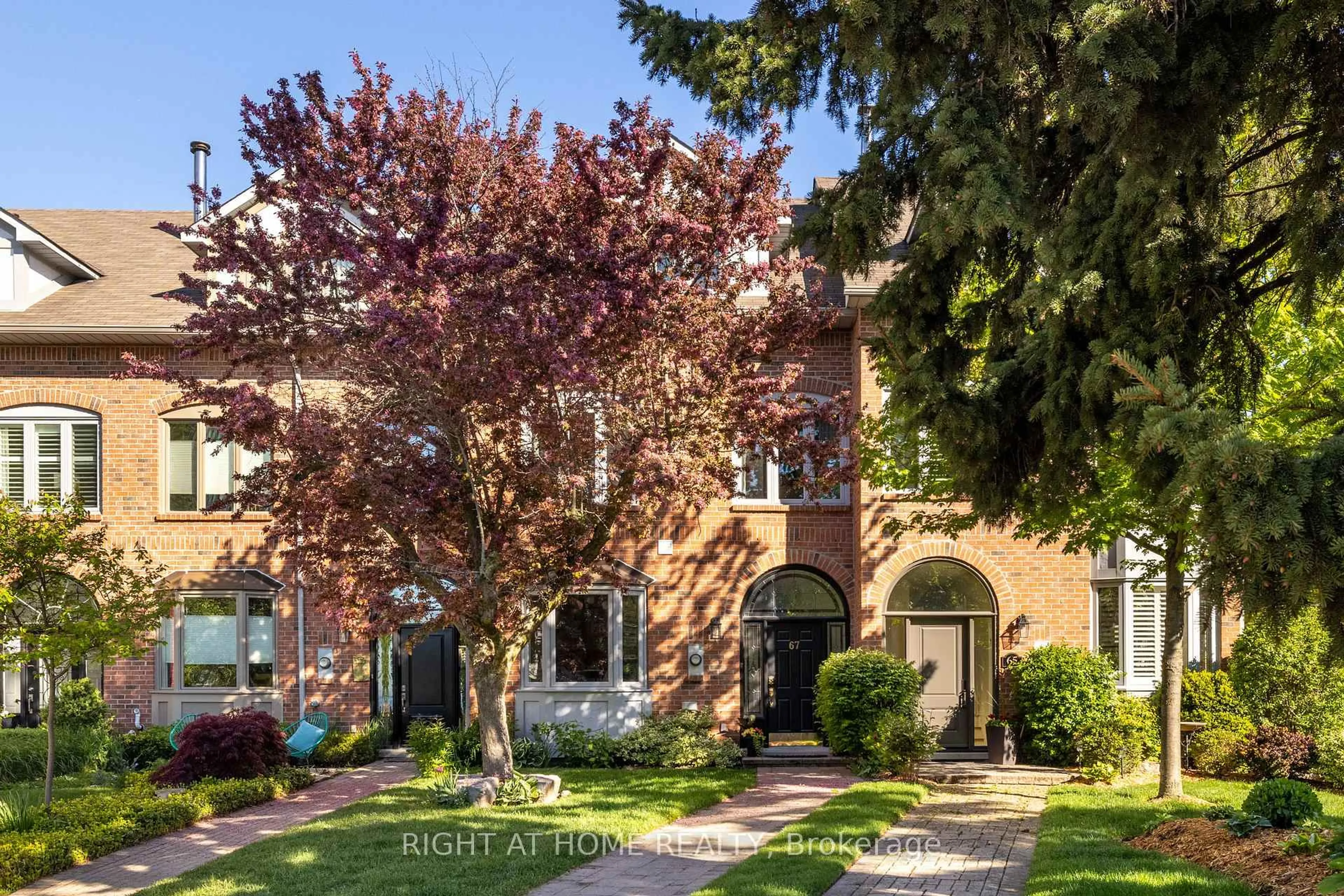 Home with brick exterior material, street for 67 Windhaven Pl, Oakville Ontario L6L 6L1