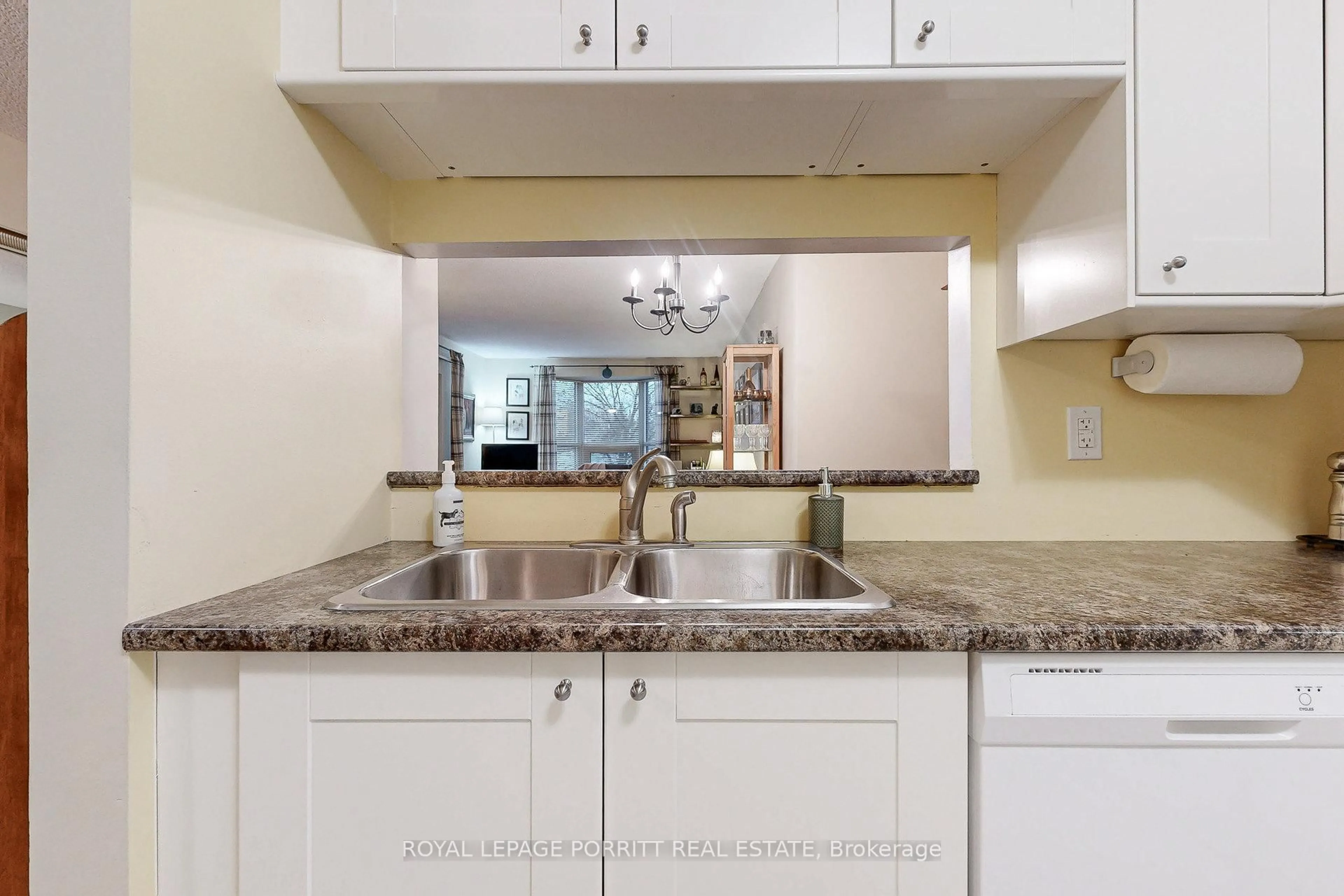 Standard kitchen, ceramic/tile floor for 3835 Lake Shore Blvd #208, Toronto Ontario M8W 1R2