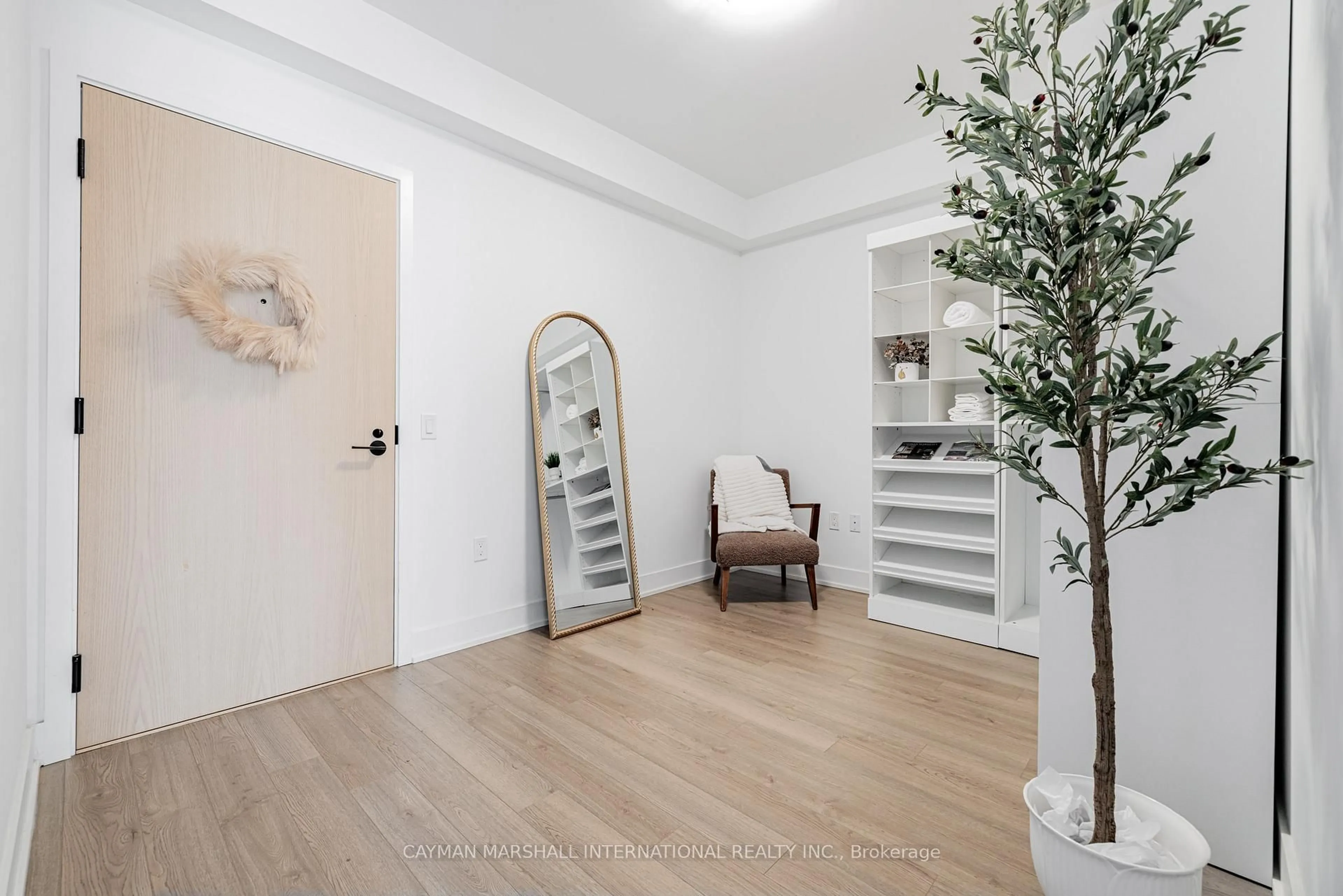 Indoor entryway for 50 George Butchart Dr #524, Toronto Ontario M3K 0C9