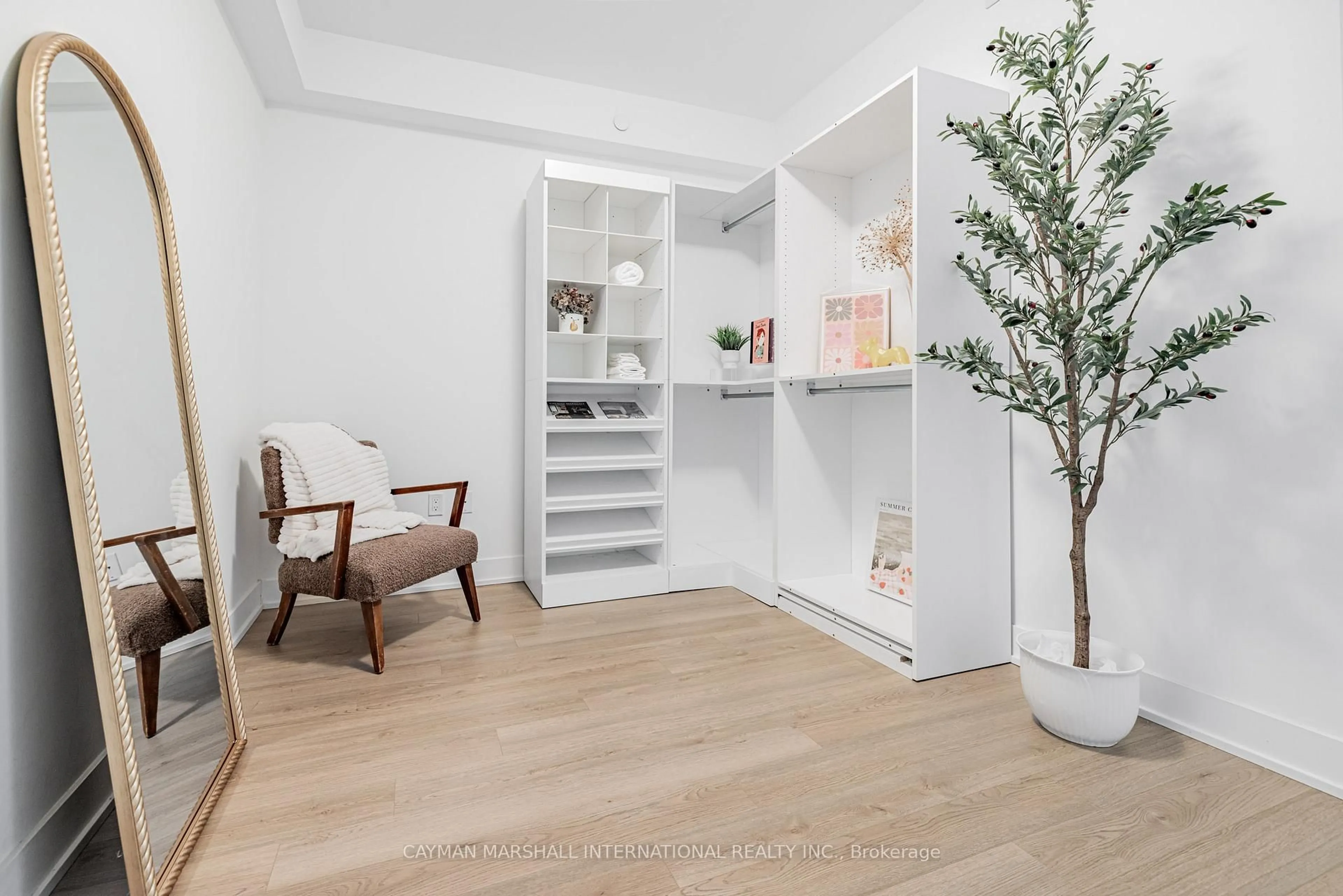 Indoor entryway for 50 George Butchart Dr #524, Toronto Ontario M3K 0C9