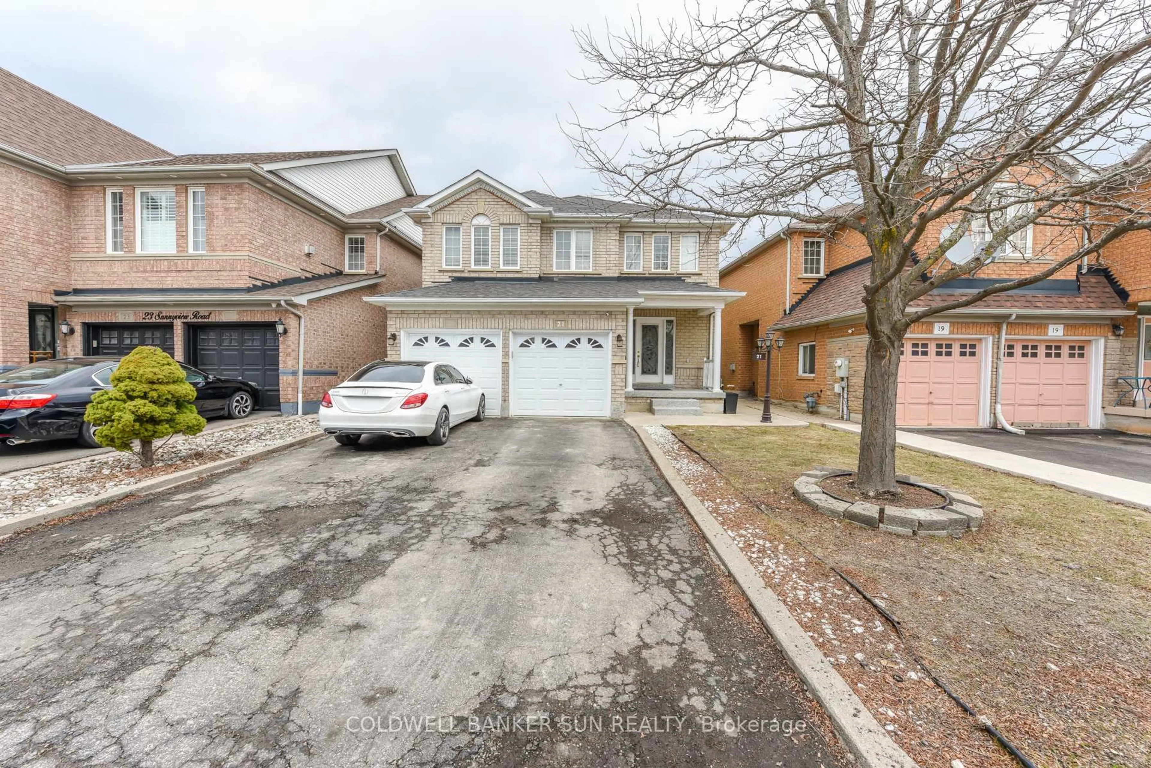 Unknown for 21 Sunnyview Rd, Brampton Ontario L7A 3E4