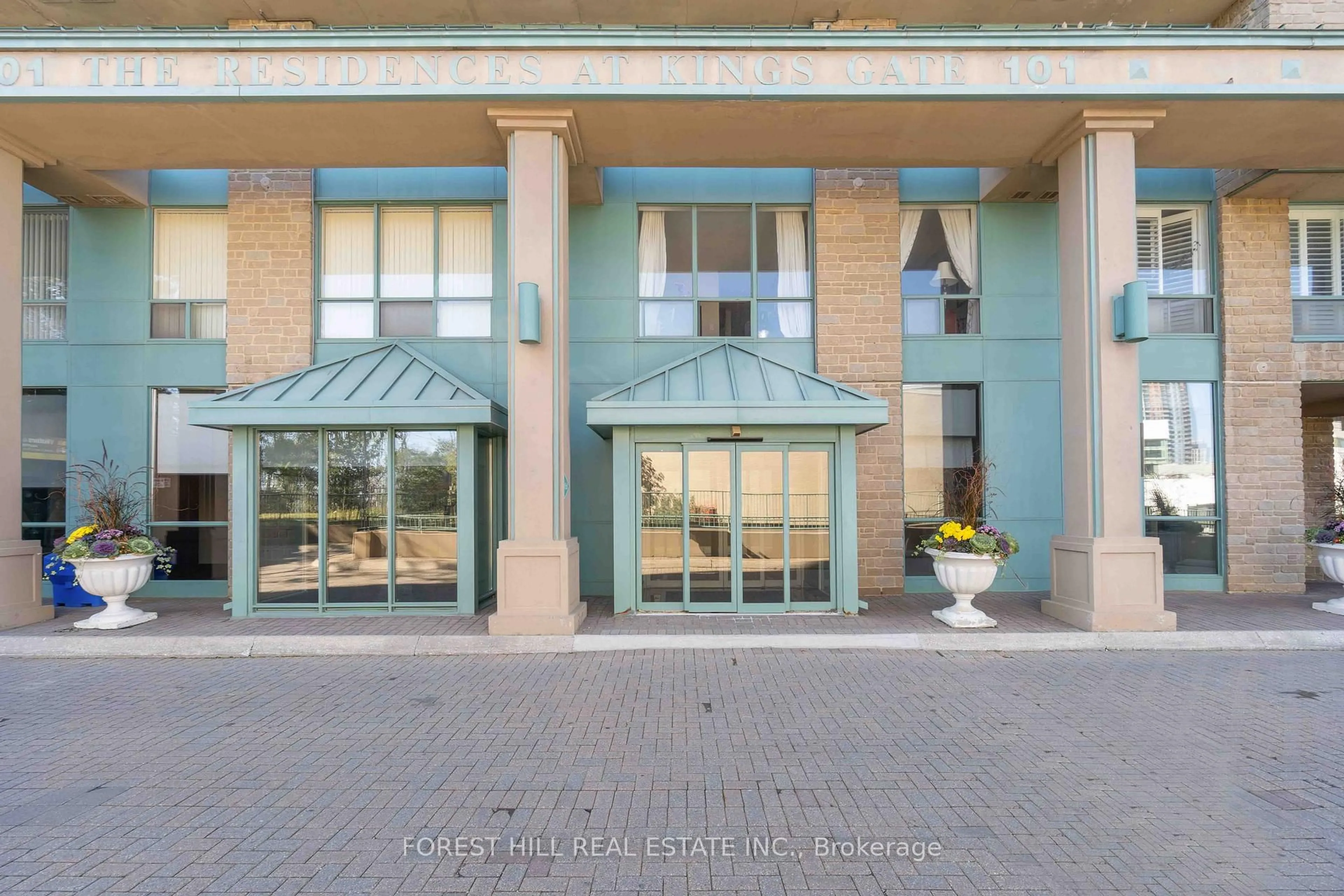 Indoor foyer for 101 Subway Cres #806, Toronto Ontario M9B 6K4