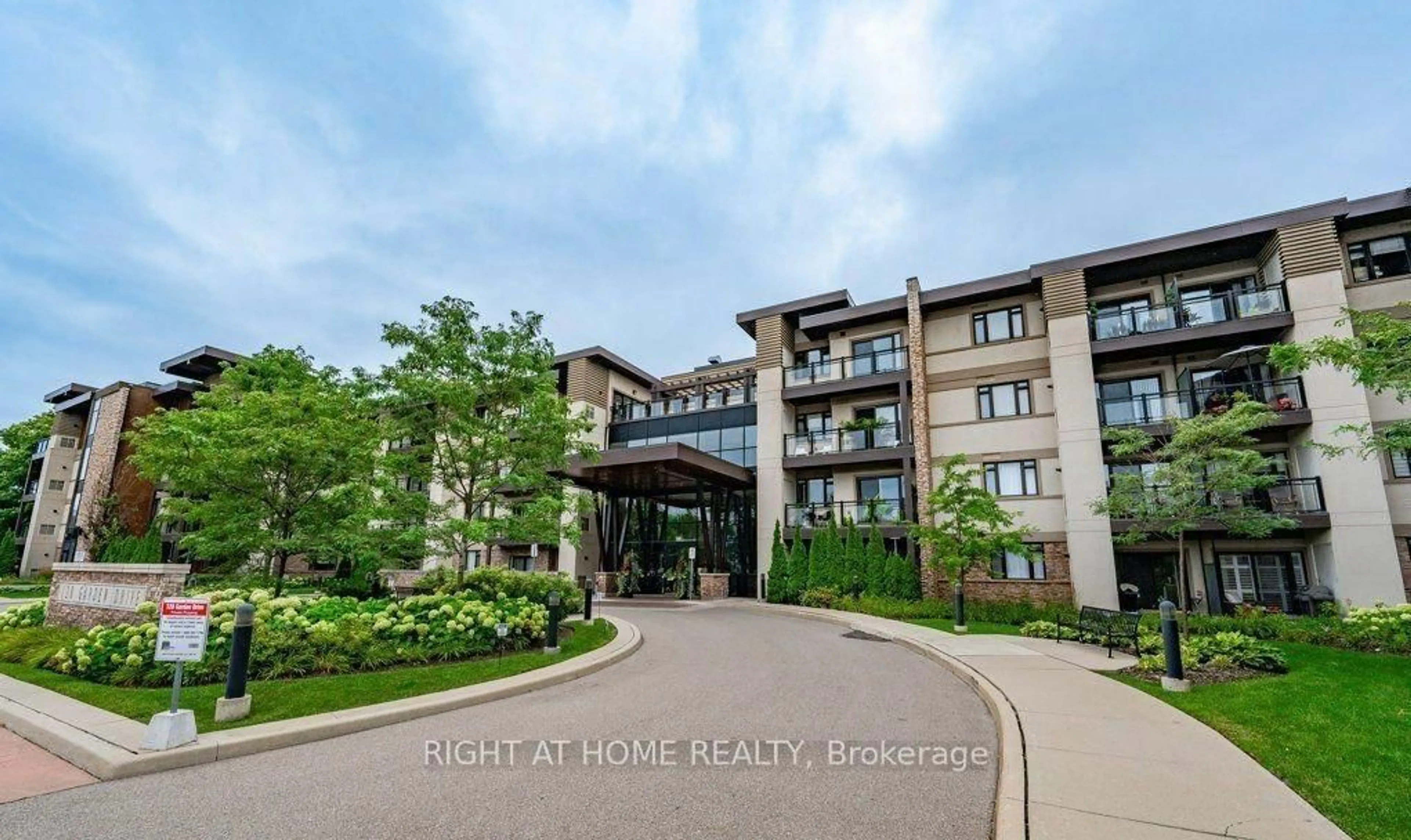 Unknown for 128 Garden Dr #419, Oakville Ontario L6K 2W5