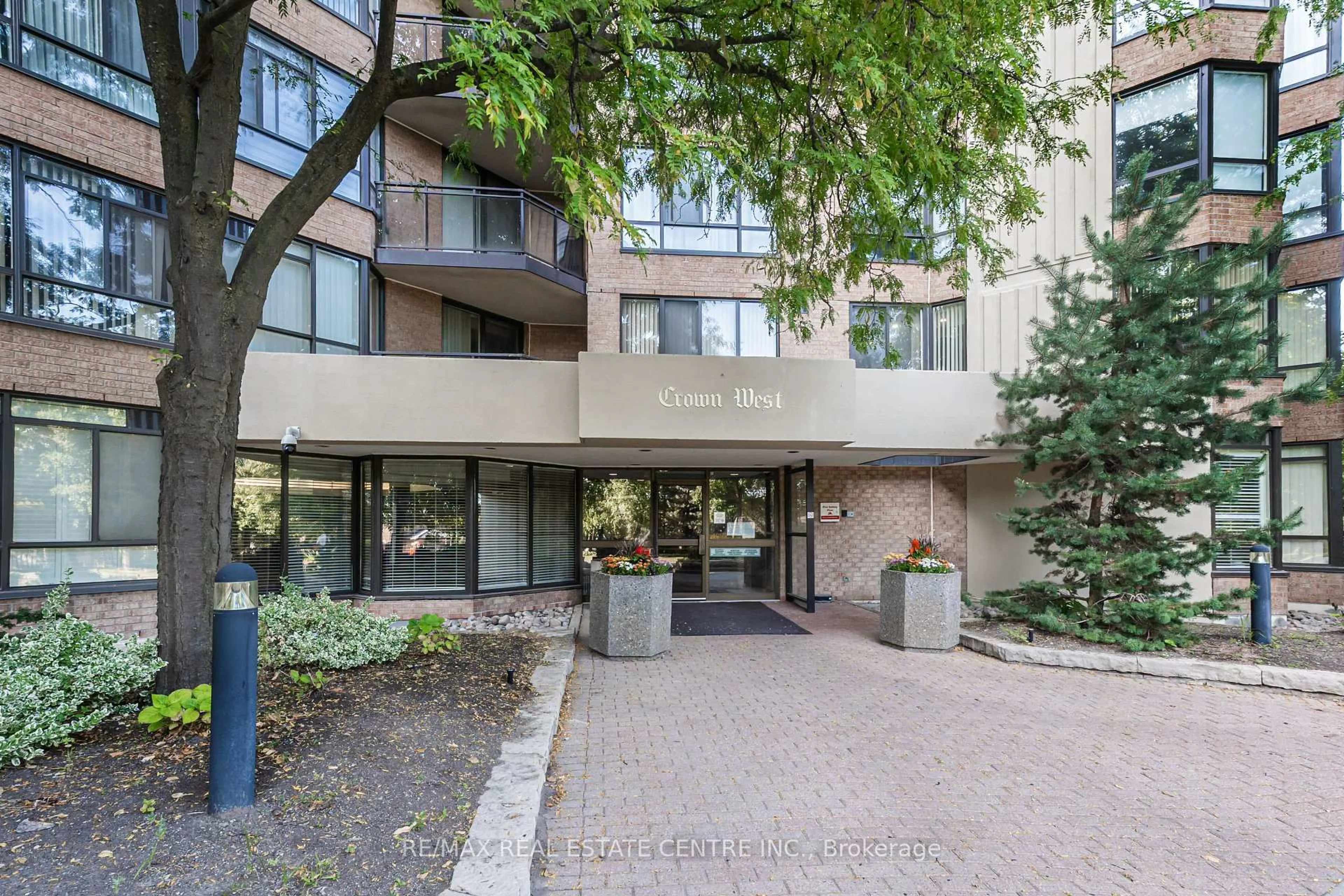 Unknown for 20 Cherrytree Dr #802, Brampton Ontario L6Y 3V1