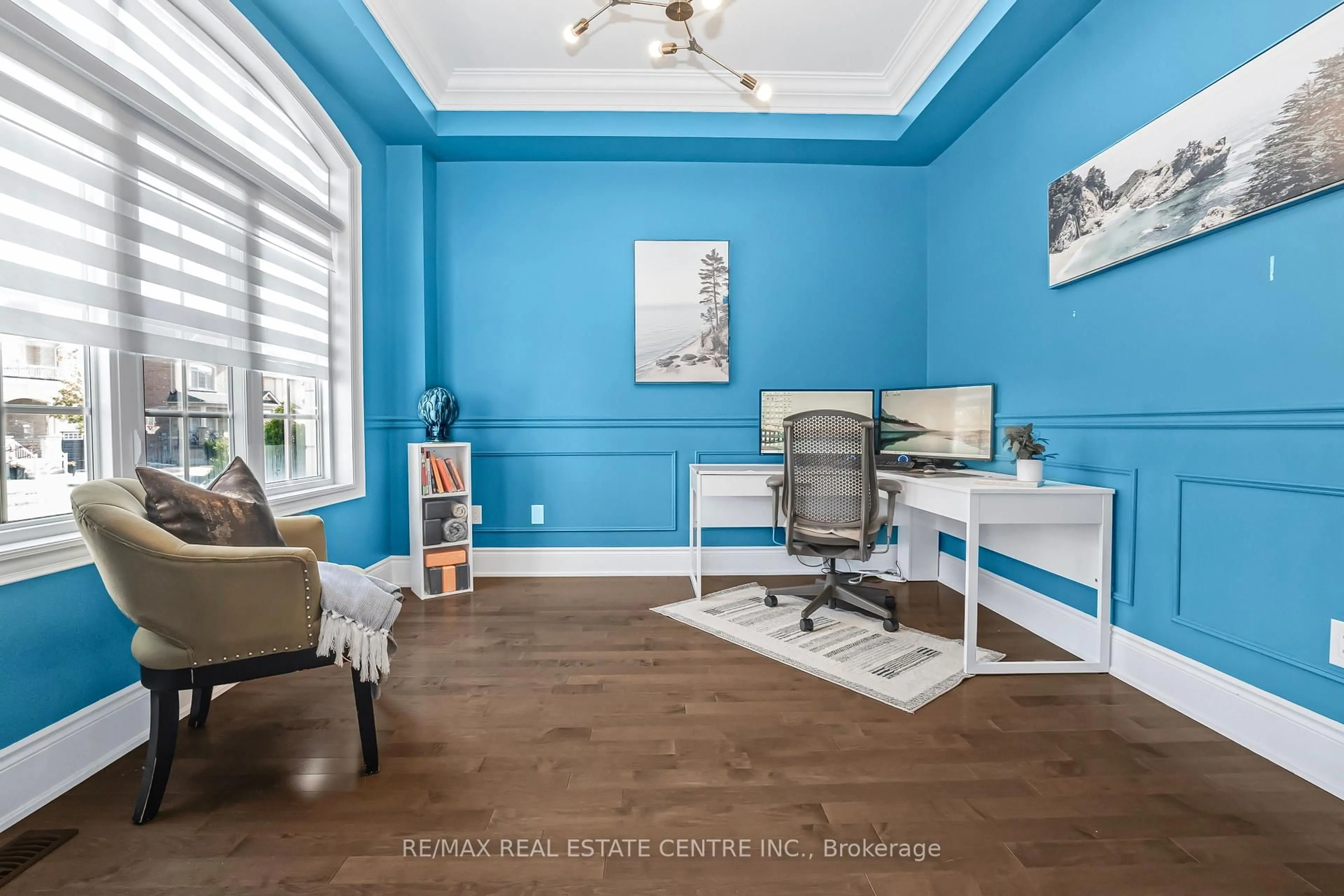 Unknown for 102 Belladonna Circ, Brampton Ontario L6P 4B6