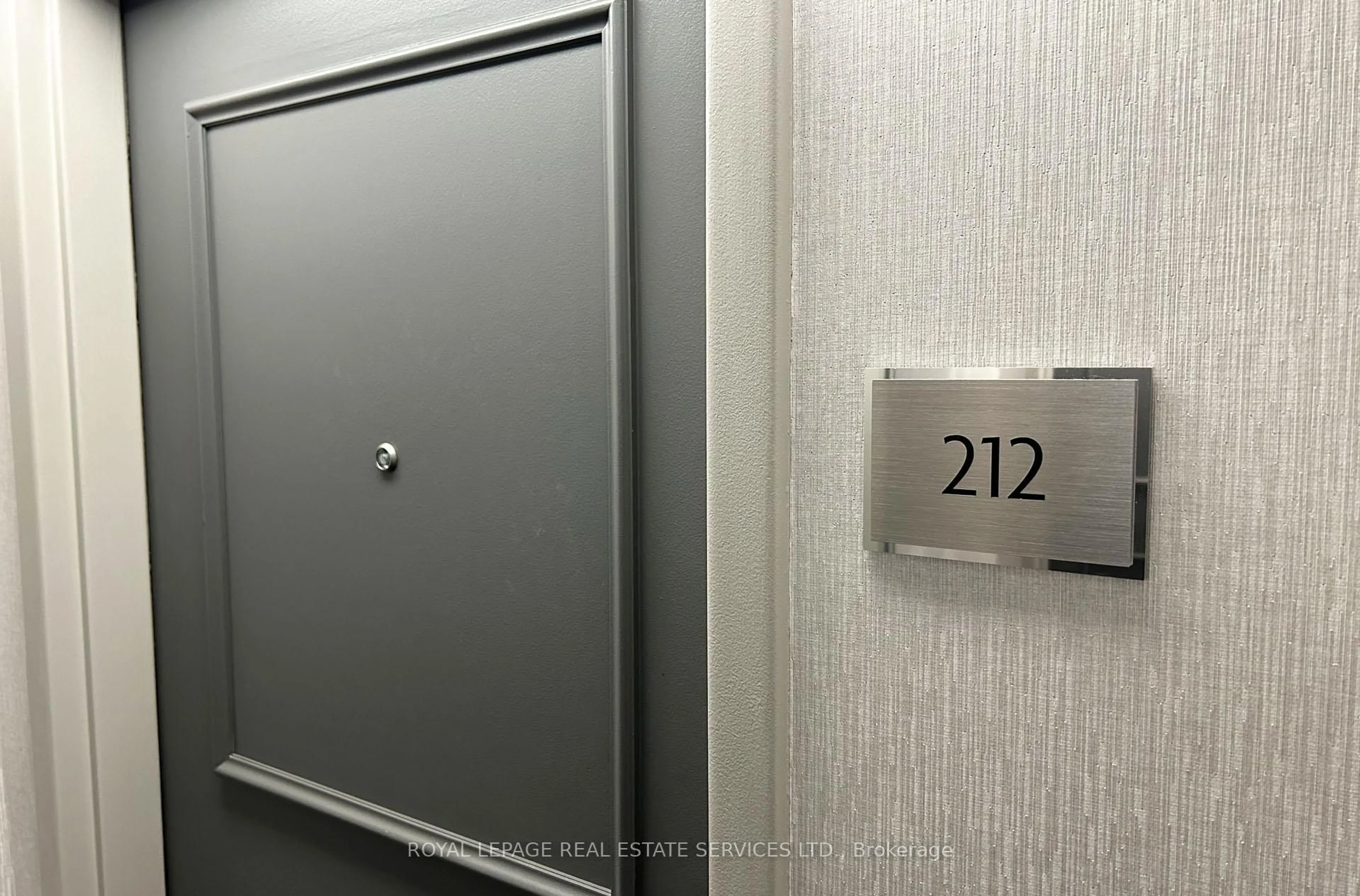 Unknown for 25 Fairview Rd #212, Mississauga Ontario L5B 3Y8