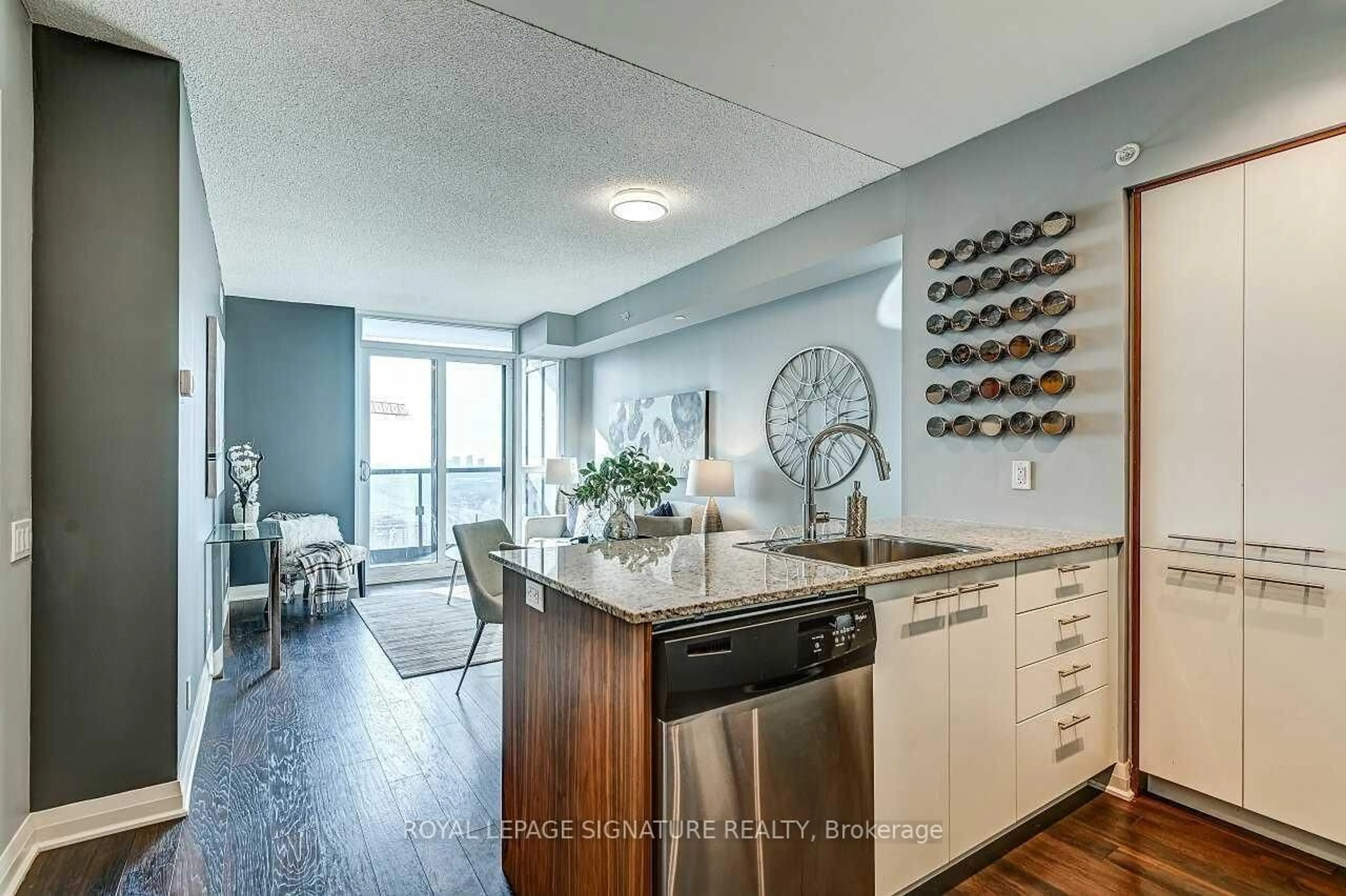 Open concept kitchen, unknown for 5 Valhalla Inn Rd #2405, Toronto Ontario M9B 0B1