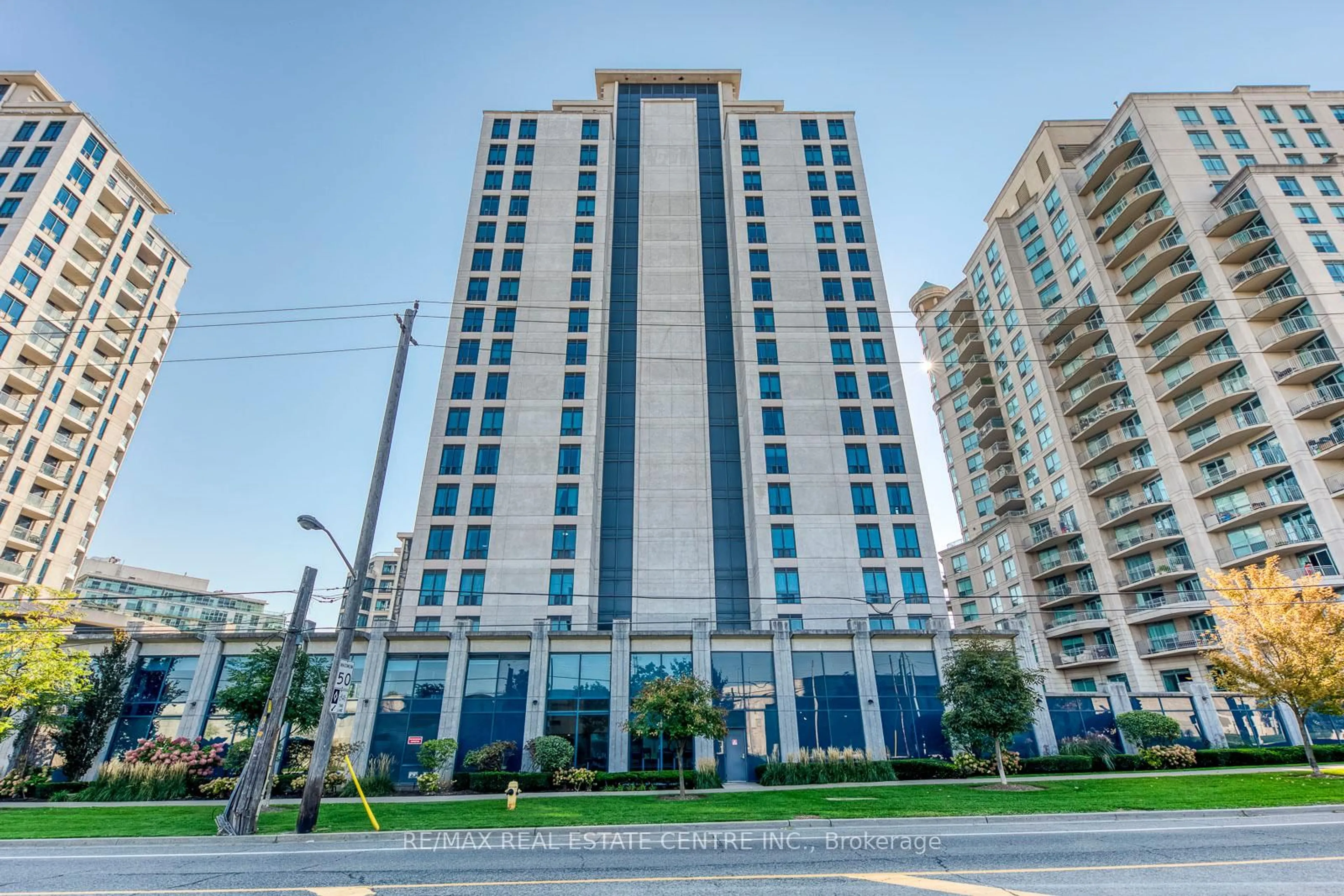 Unknown for 2087 Lake Shore Blvd #401, Toronto Ontario M8V 4G3