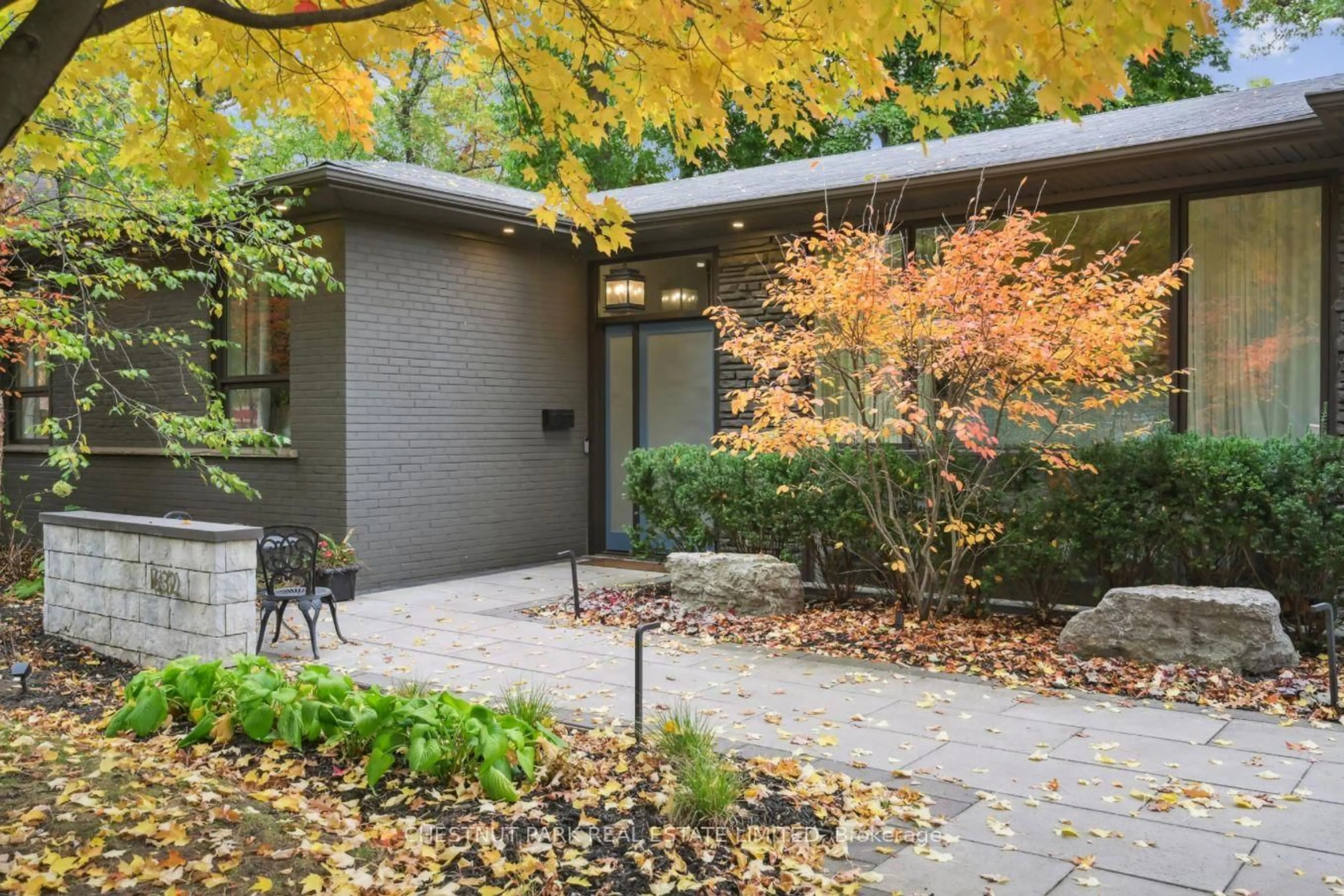 Patio, street for 1632 Wedmore Way, Mississauga Ontario L5J 2J8