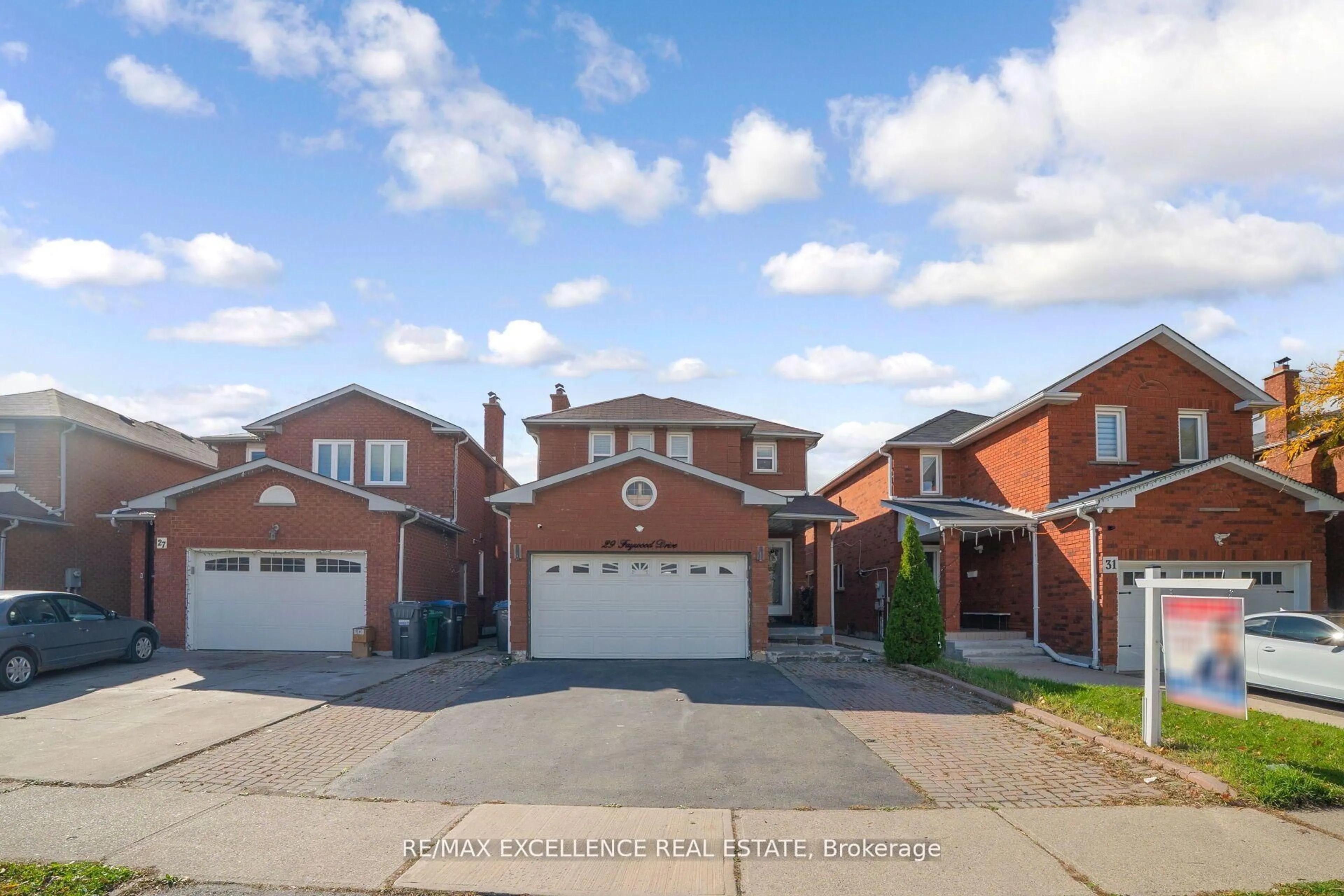Home with brick exterior material, street for 29 Faywood Dr, Brampton Ontario L6Y 4K3
