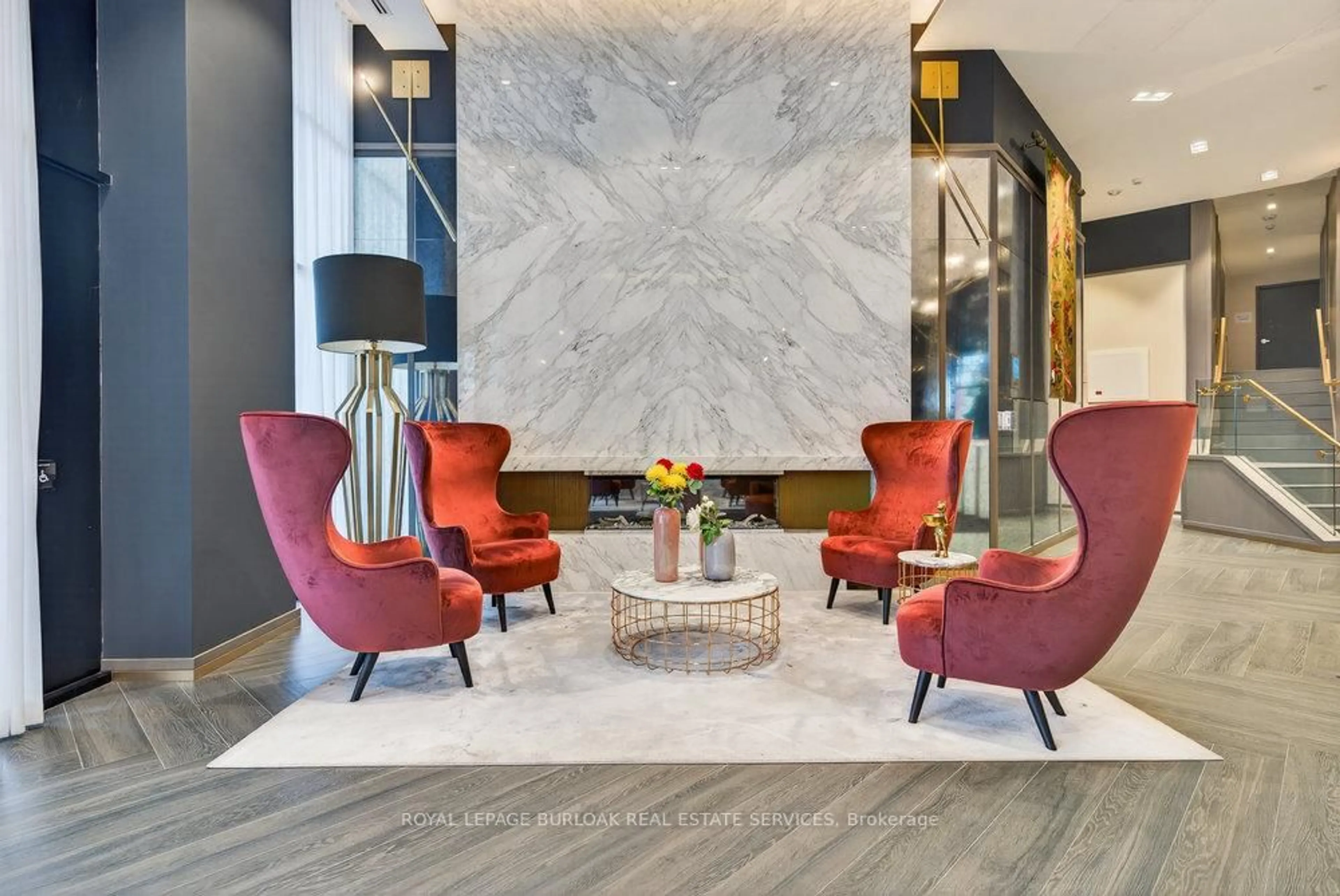 Lobby for 405 Dundas St #418, Oakville Ontario L6M 4M2