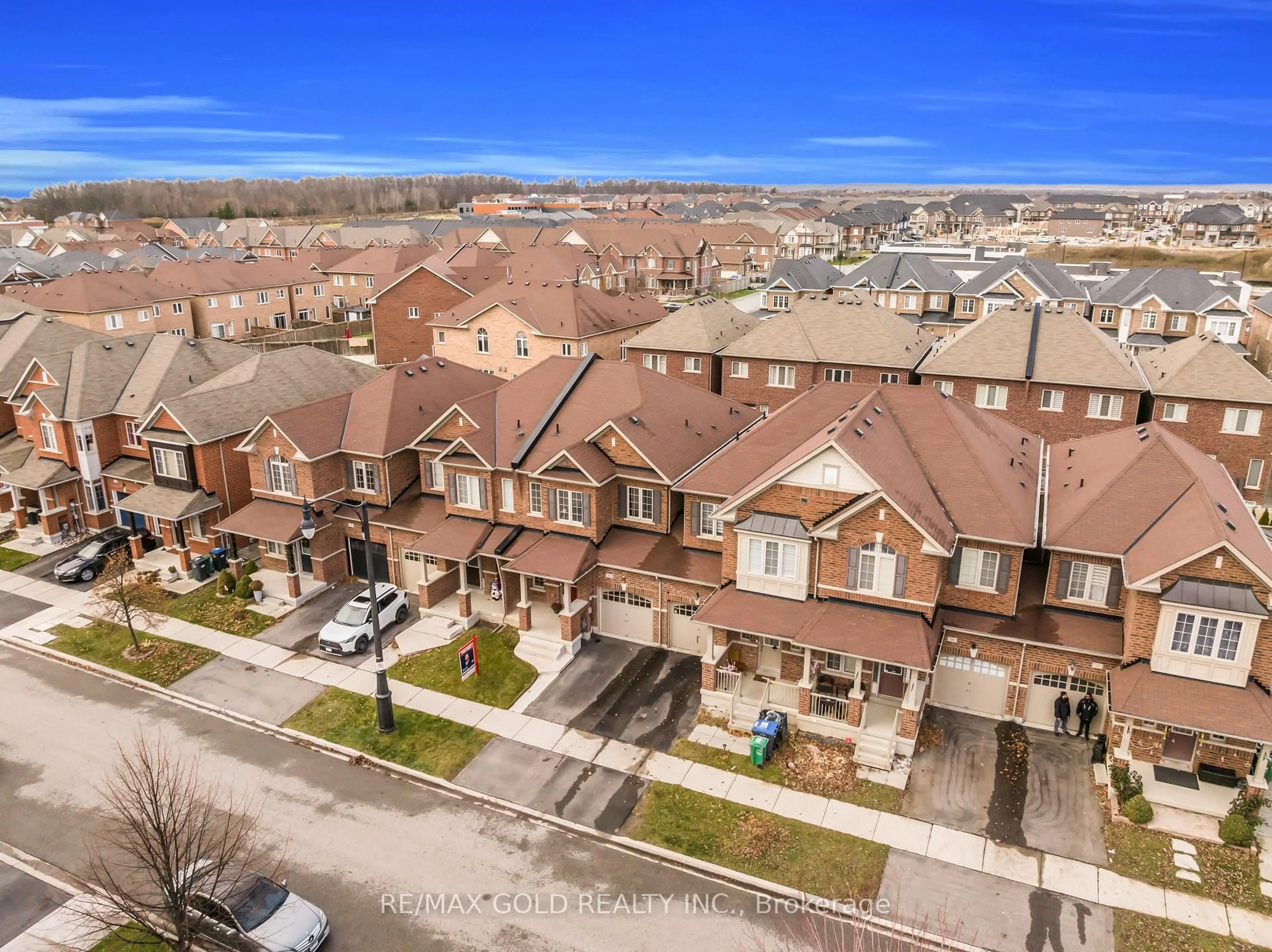 A pic from outside/outdoor area/front of a property/back of a property/a pic from drone, unknown for 20 Pritchard Rd, Brampton Ontario L7A 0Z7