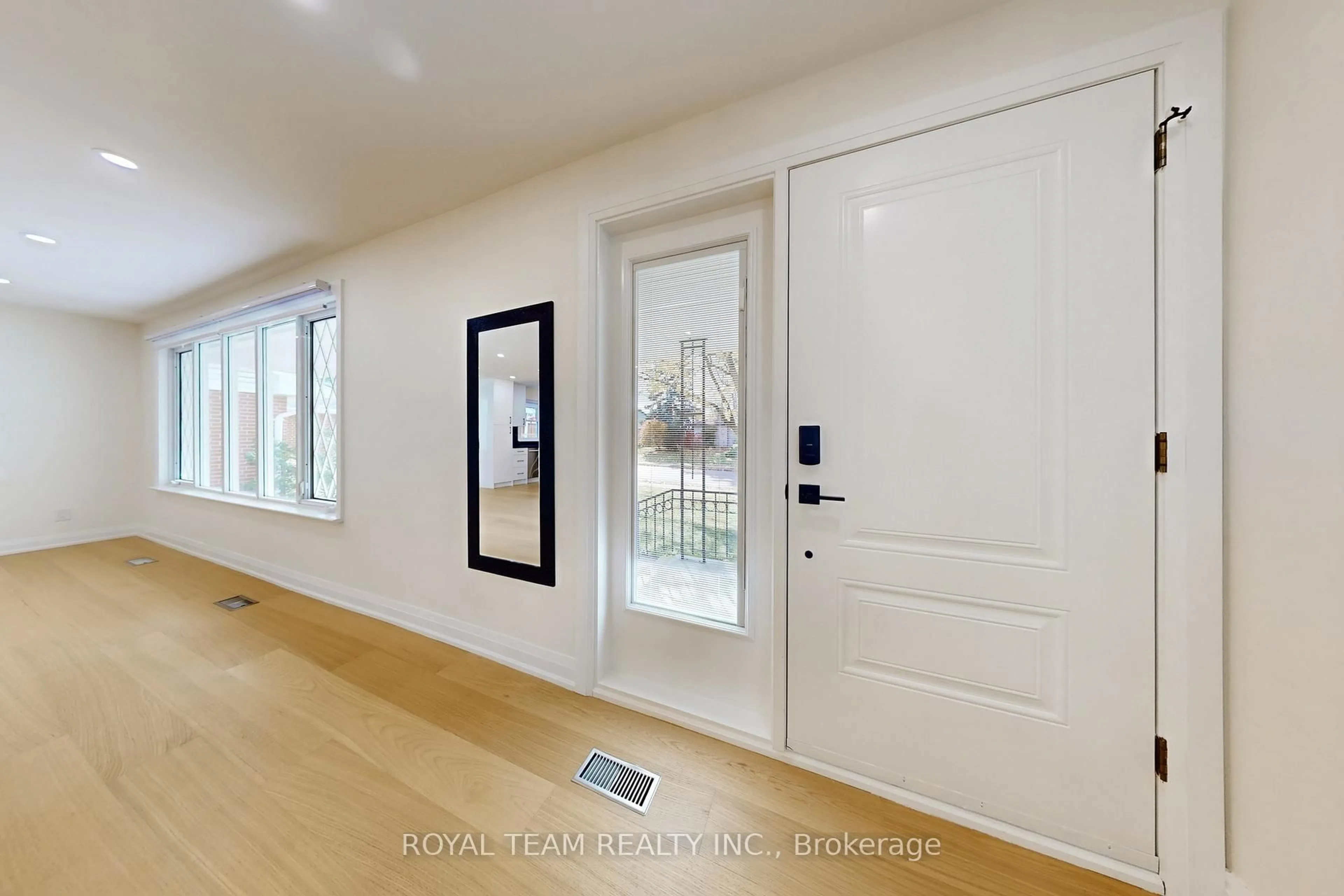 Indoor entryway for 37 Markland Dr, Toronto Ontario M9C 1M9