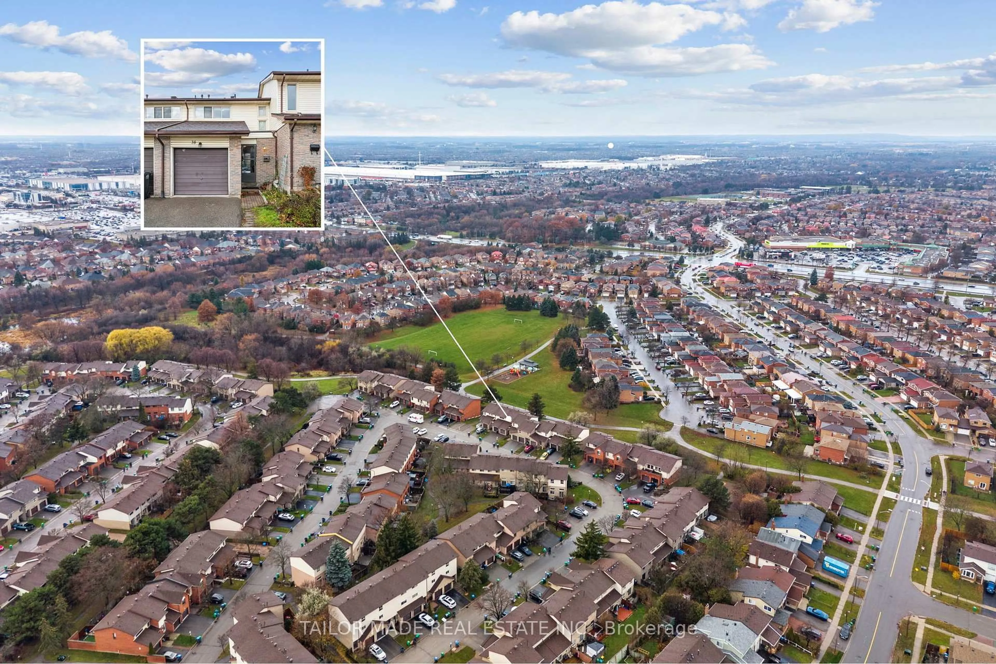 A pic from outside/outdoor area/front of a property/back of a property/a pic from drone, street for 38 Collins Cres, Brampton Ontario L6V 3M9