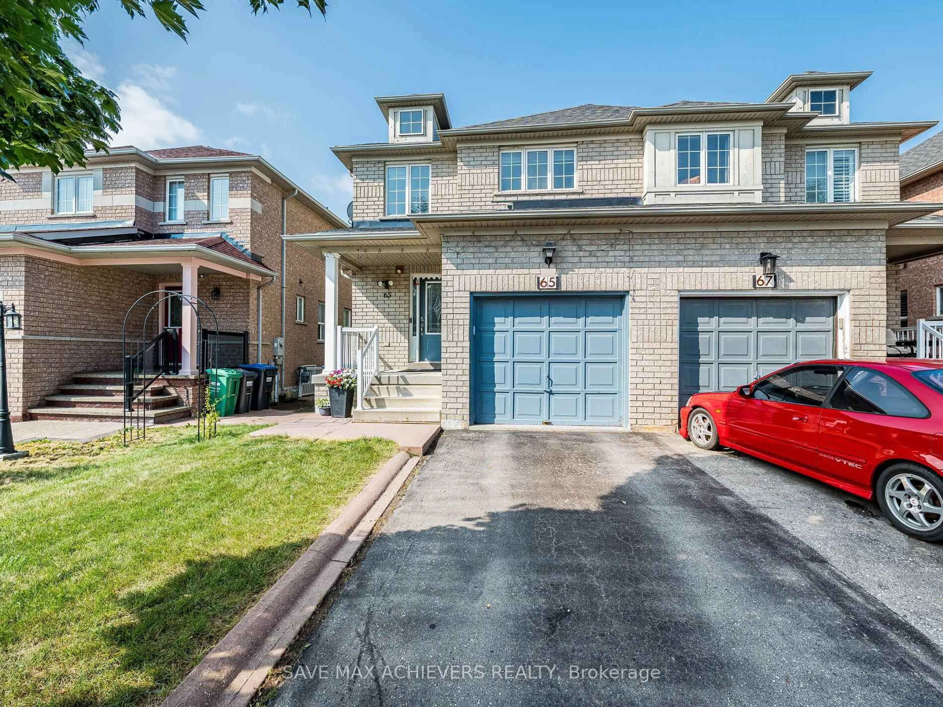 Home with brick exterior material, street for 65 Eastview Gate, Brampton Ontario L6P 1N5