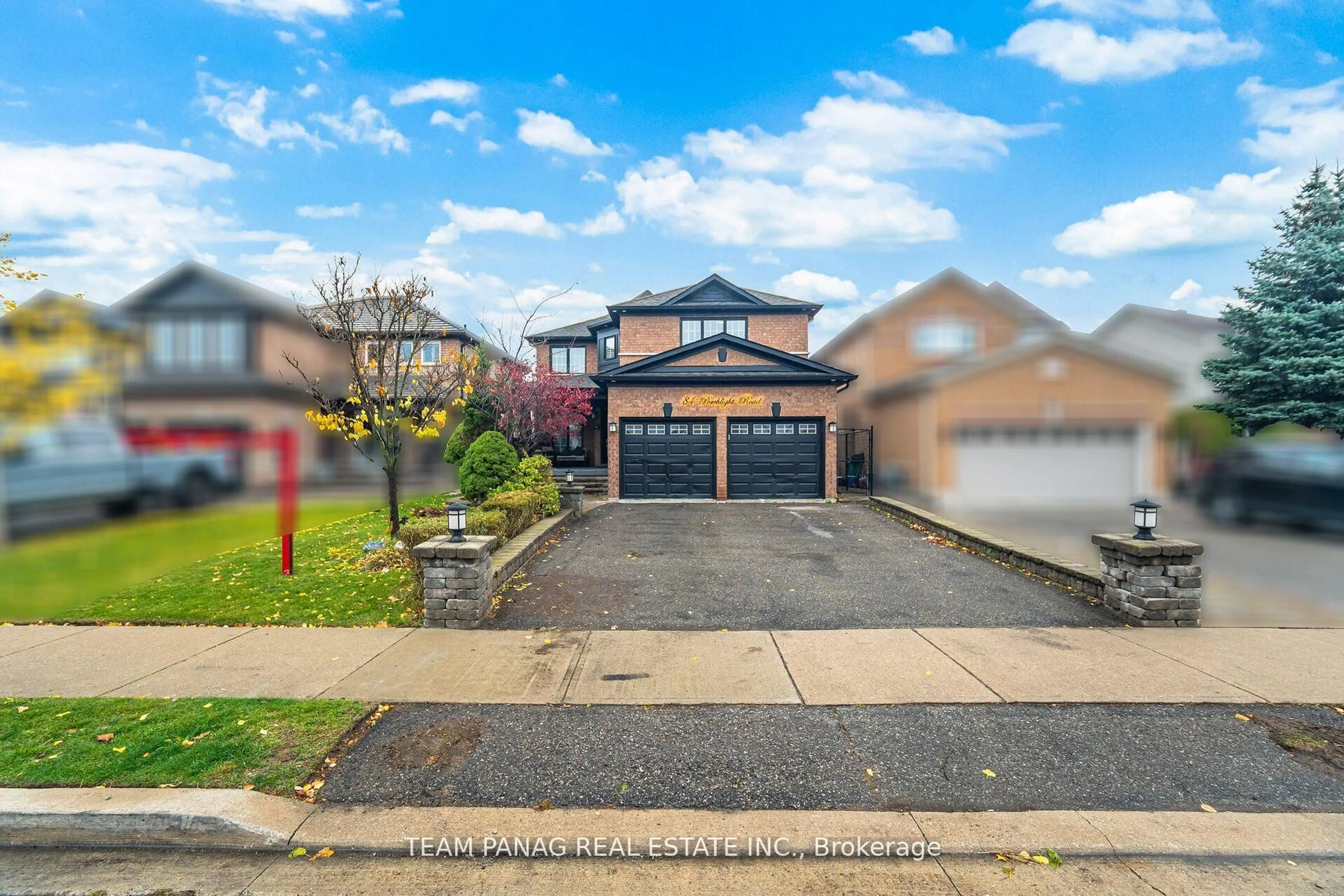 A pic from outside/outdoor area/front of a property/back of a property/a pic from drone, street for 84 Porchlight Rd, Brampton Ontario L6X 4R9