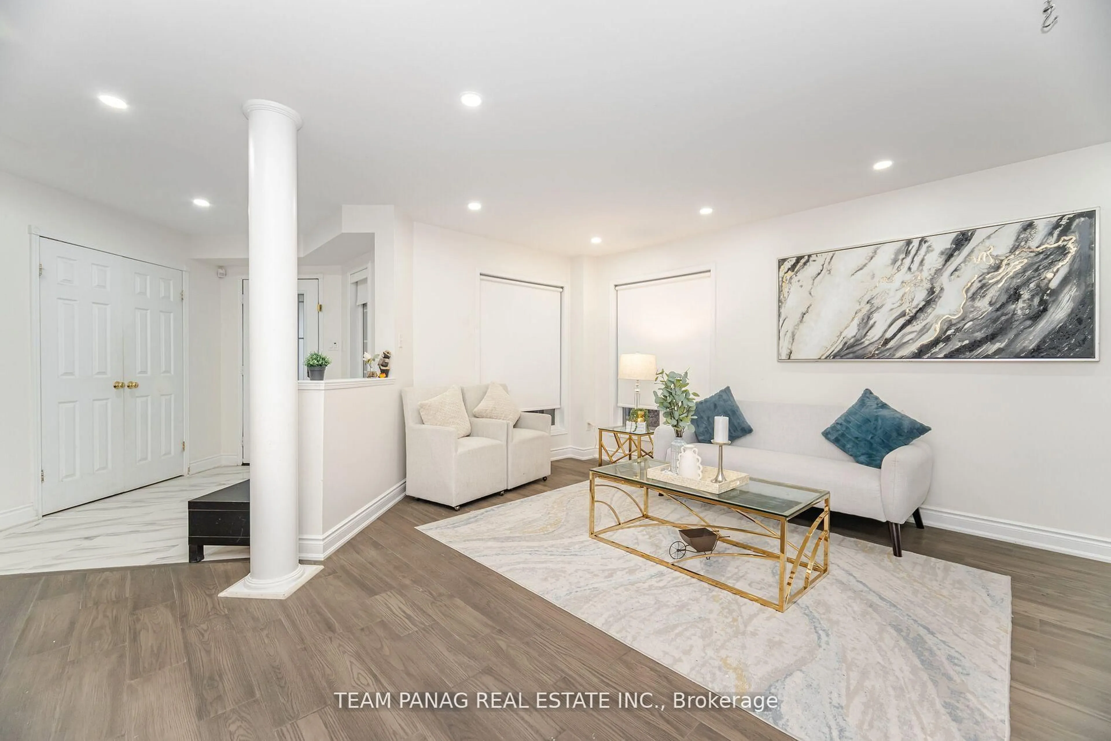 Living room with furniture, unknown for 84 Porchlight Rd, Brampton Ontario L6X 4R9