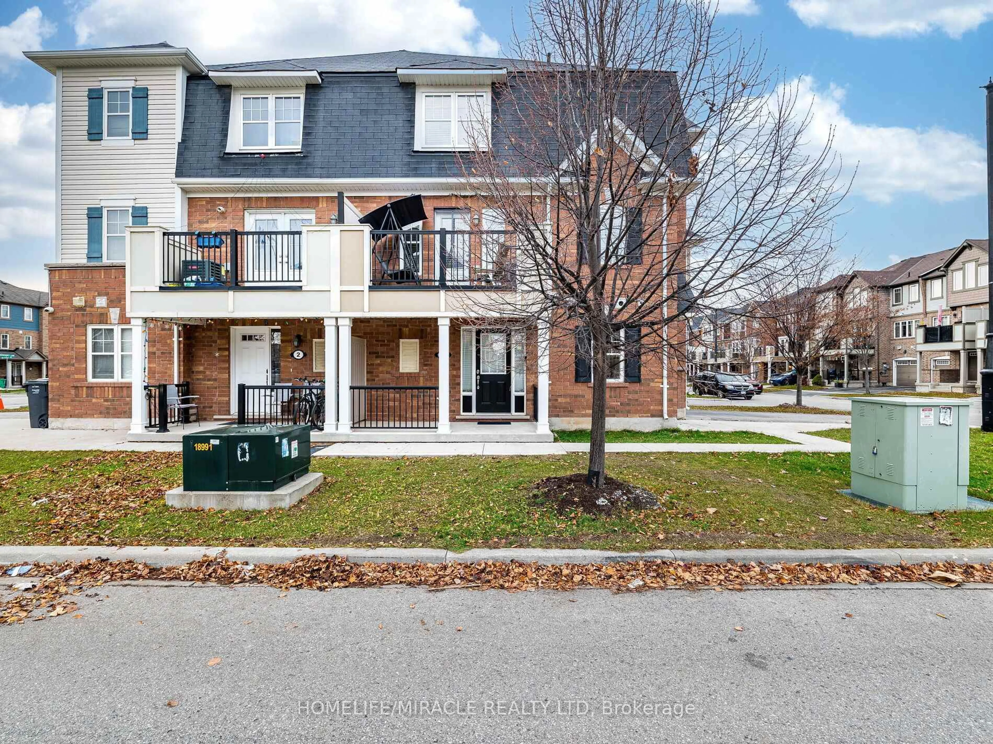 A pic from outside/outdoor area/front of a property/back of a property/a pic from drone, street for 4 Baby Pointe Tr, Brampton Ontario L7A 0W1
