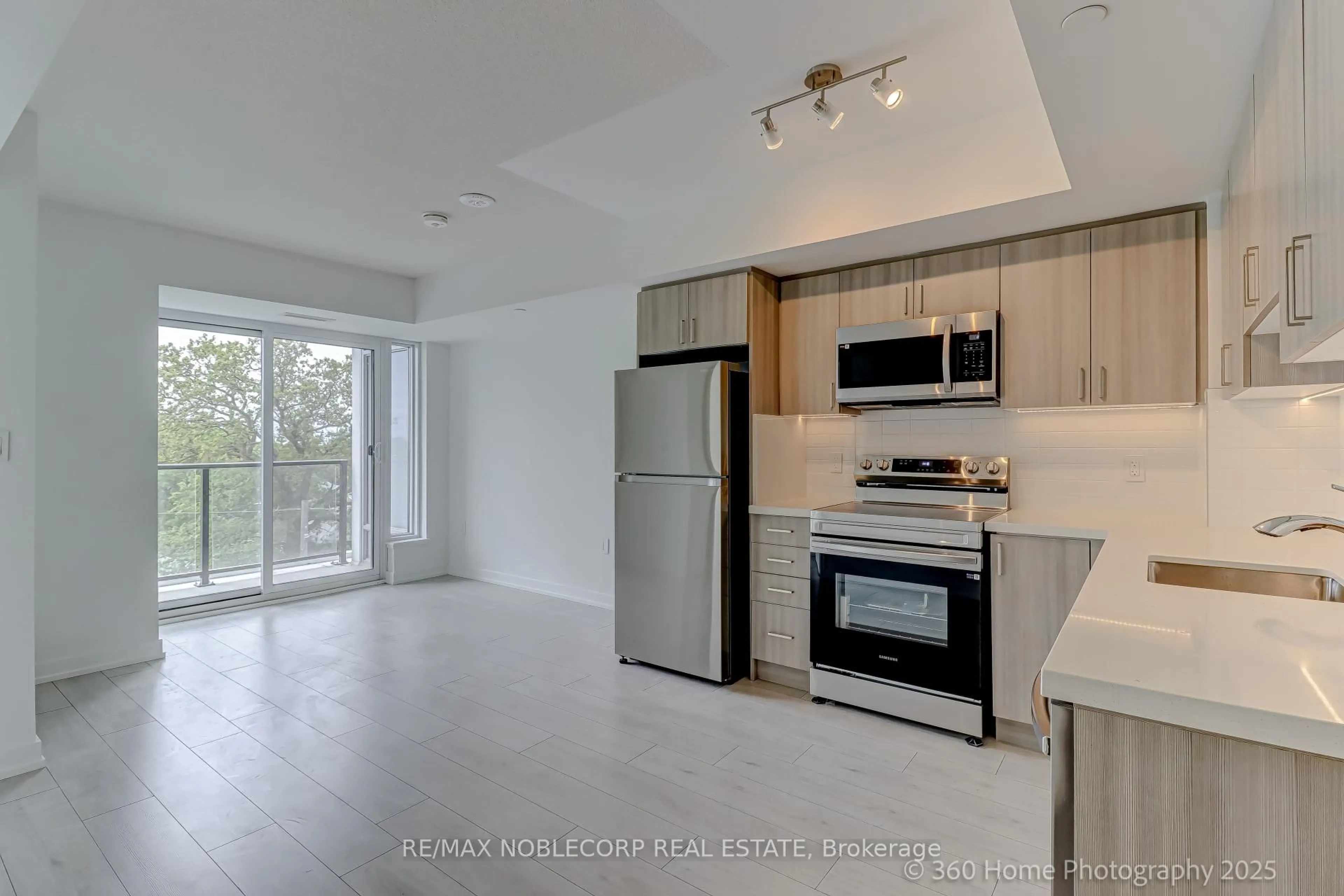 Unknown for 556 Marlee Ave #508, Toronto Ontario M6B 0B1