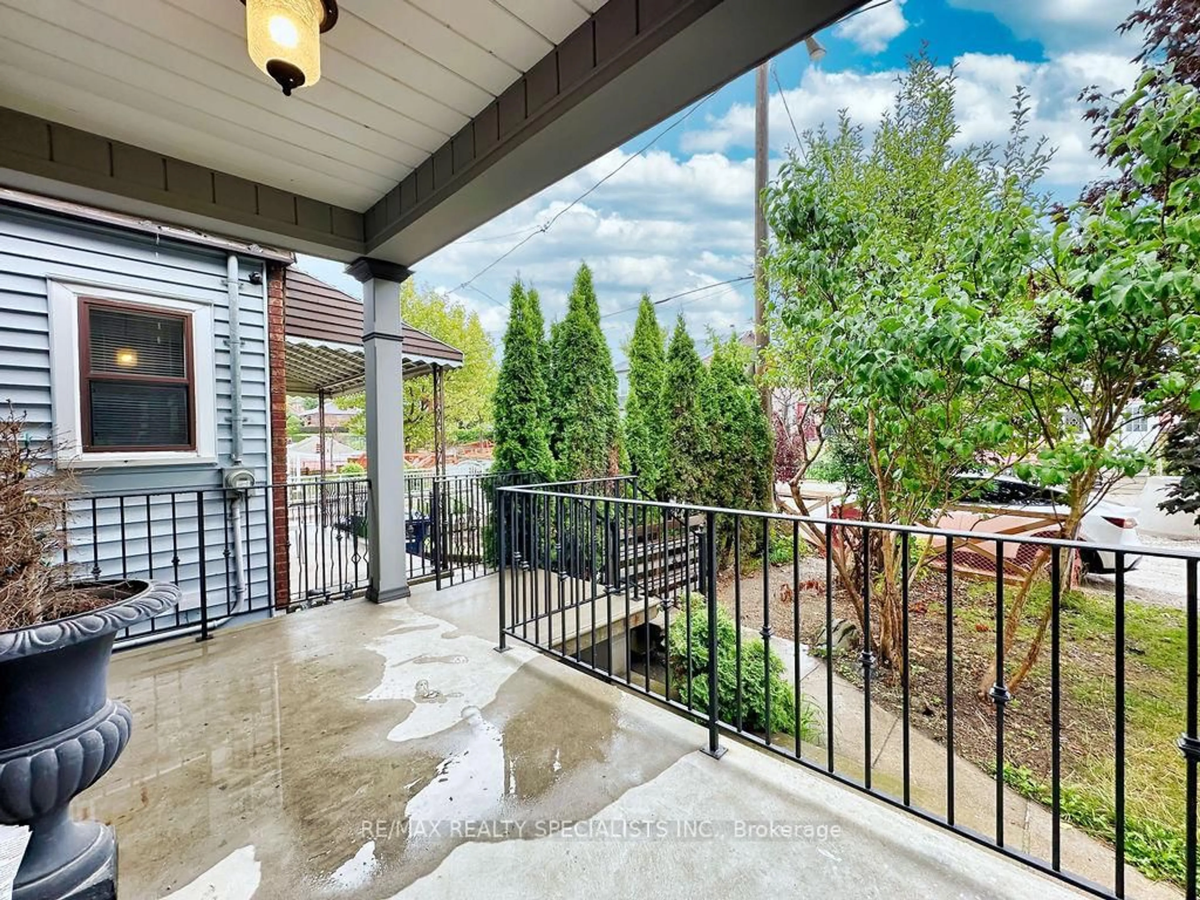 Patio, unknown for 252 Earlscourt Ave, Toronto Ontario M6E 4B6