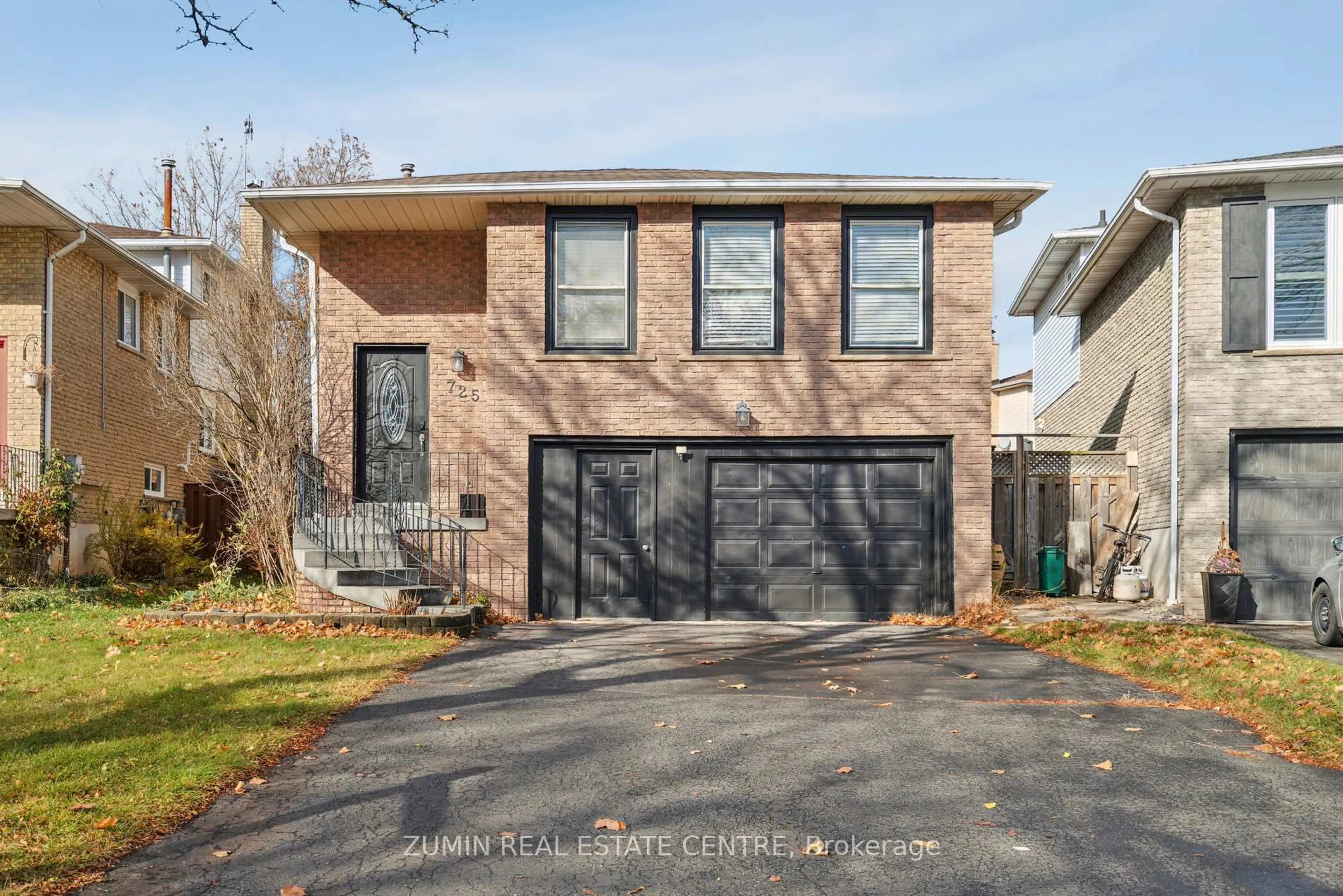 Home with brick exterior material, street for 725 COULSON Ave, Milton Ontario L9T 4J3