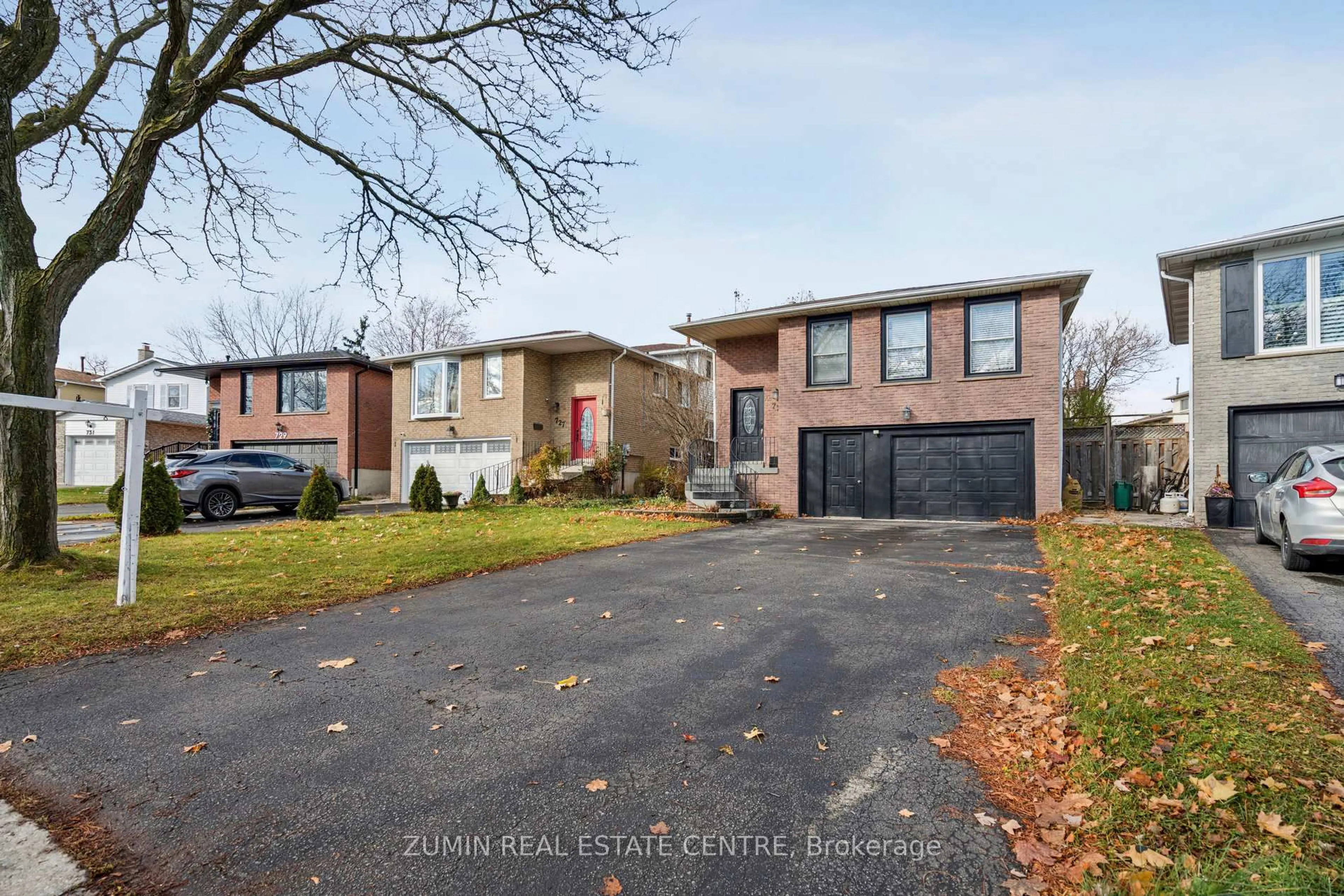 Home with brick exterior material, street for 725 COULSON Ave, Milton Ontario L9T 4J3