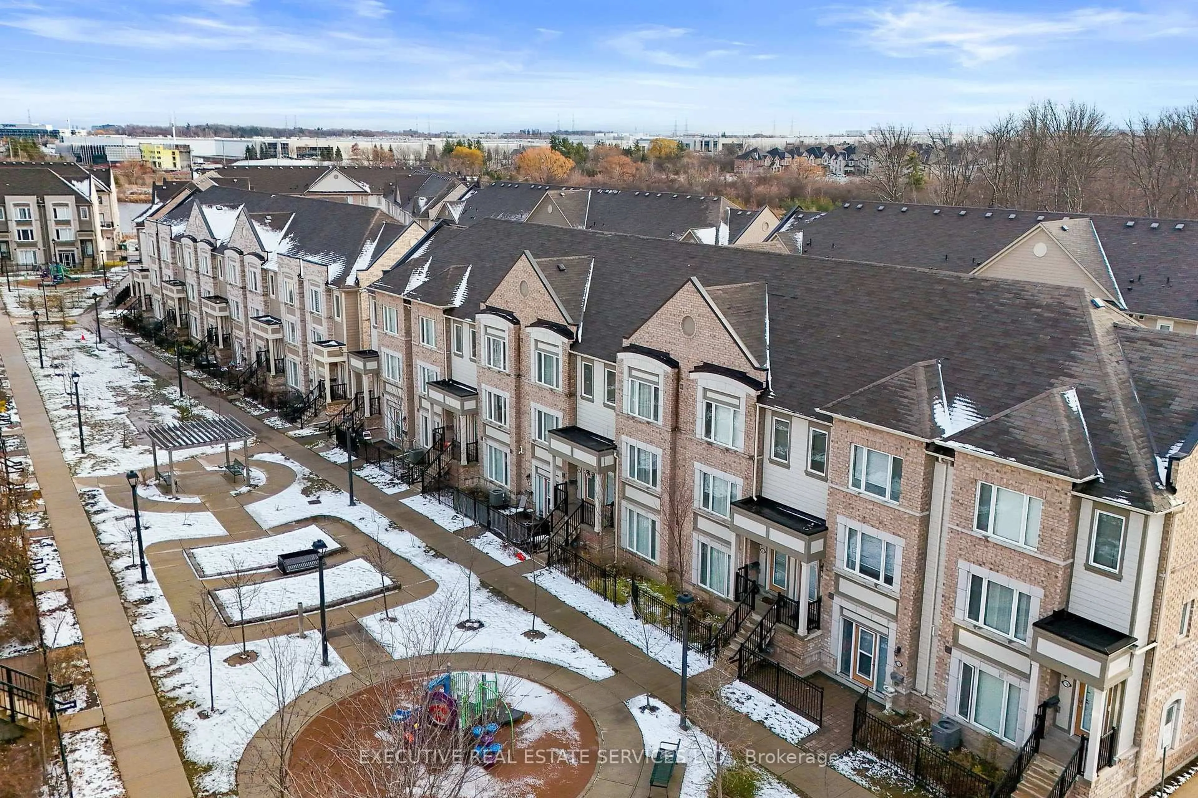 A pic from outside/outdoor area/front of a property/back of a property/a pic from drone, city buildings view from balcony for 1 Beckenrose Crt #123, Brampton Ontario L6Y 6G2