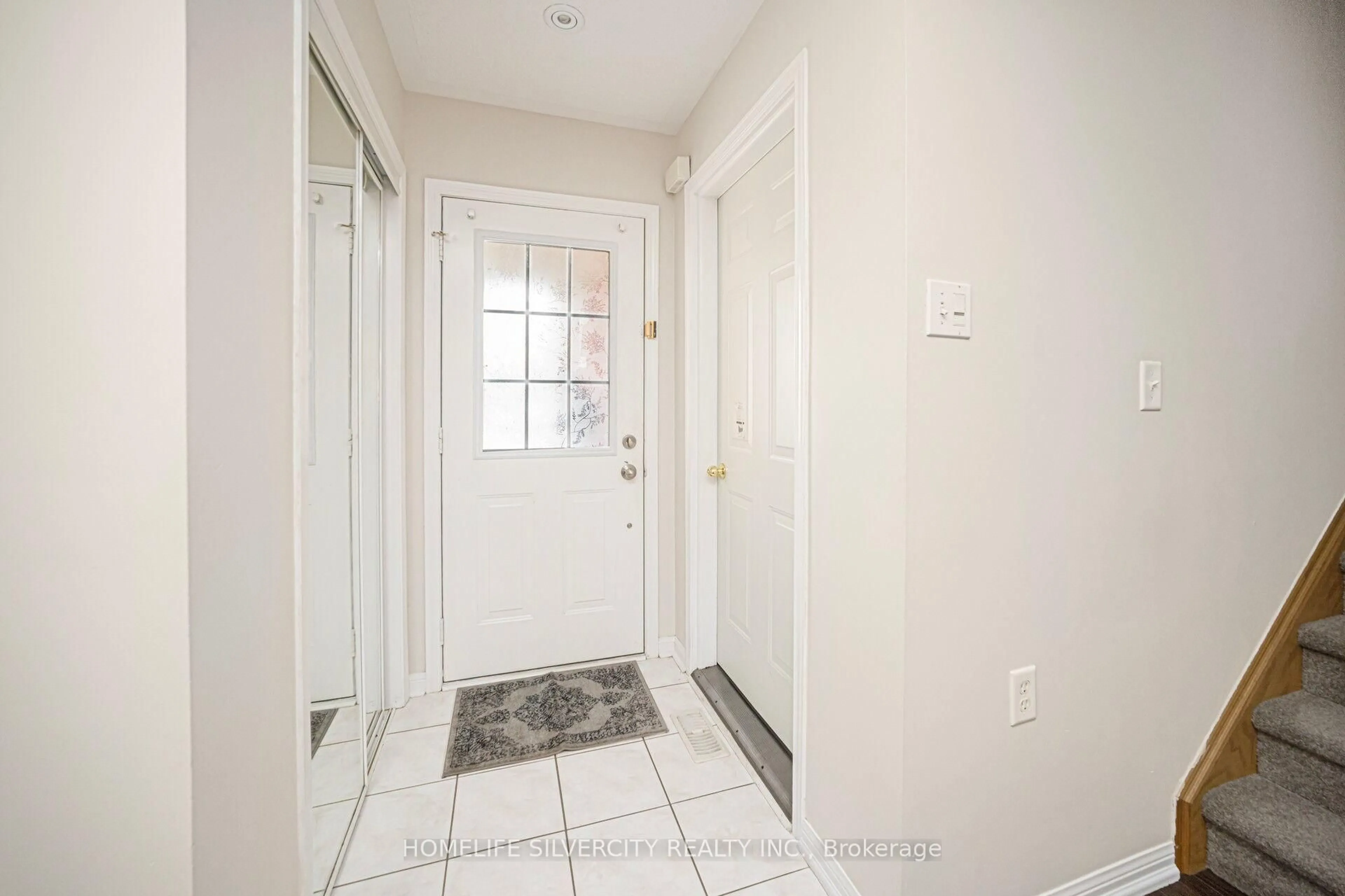 Indoor entryway for 119 Herdwick St, Brampton Ontario L6S 0A5