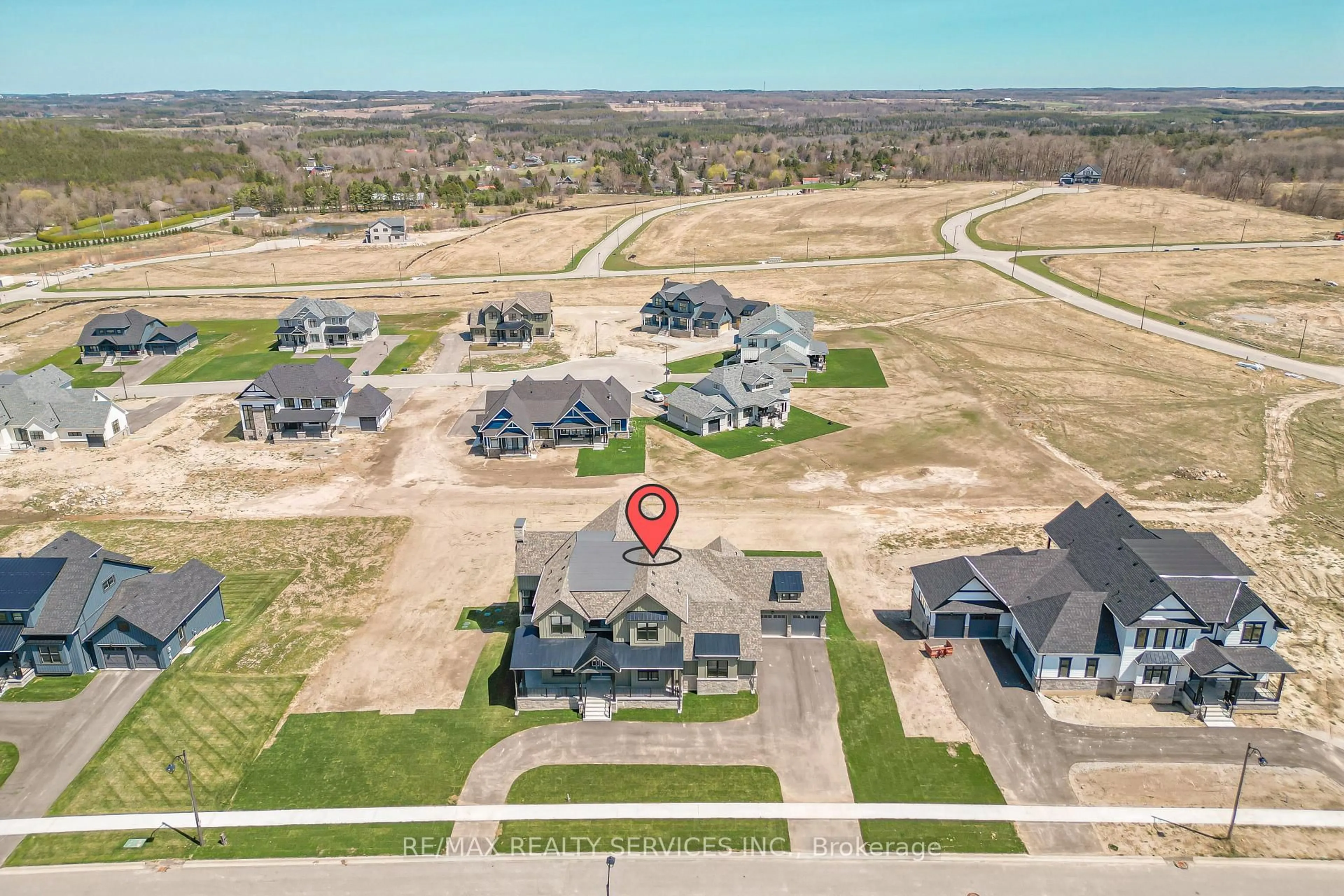 A pic from outside/outdoor area/front of a property/back of a property/a pic from drone, street for 55 William Crisp Dr, Caledon Ontario L7K 2R7