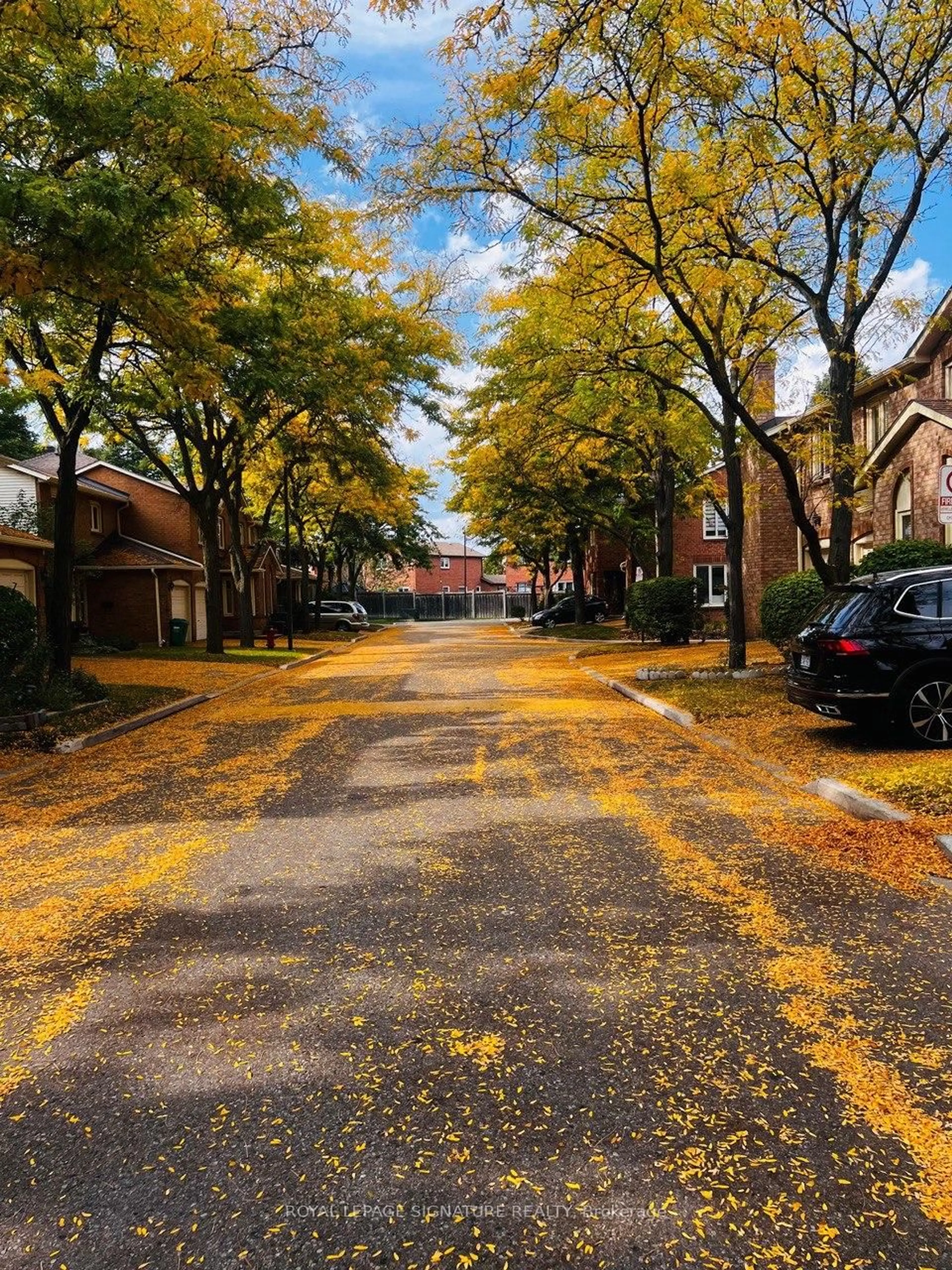 Unknown for 5020 Delaware Dr #25, Mississauga Ontario L4Z 3C7