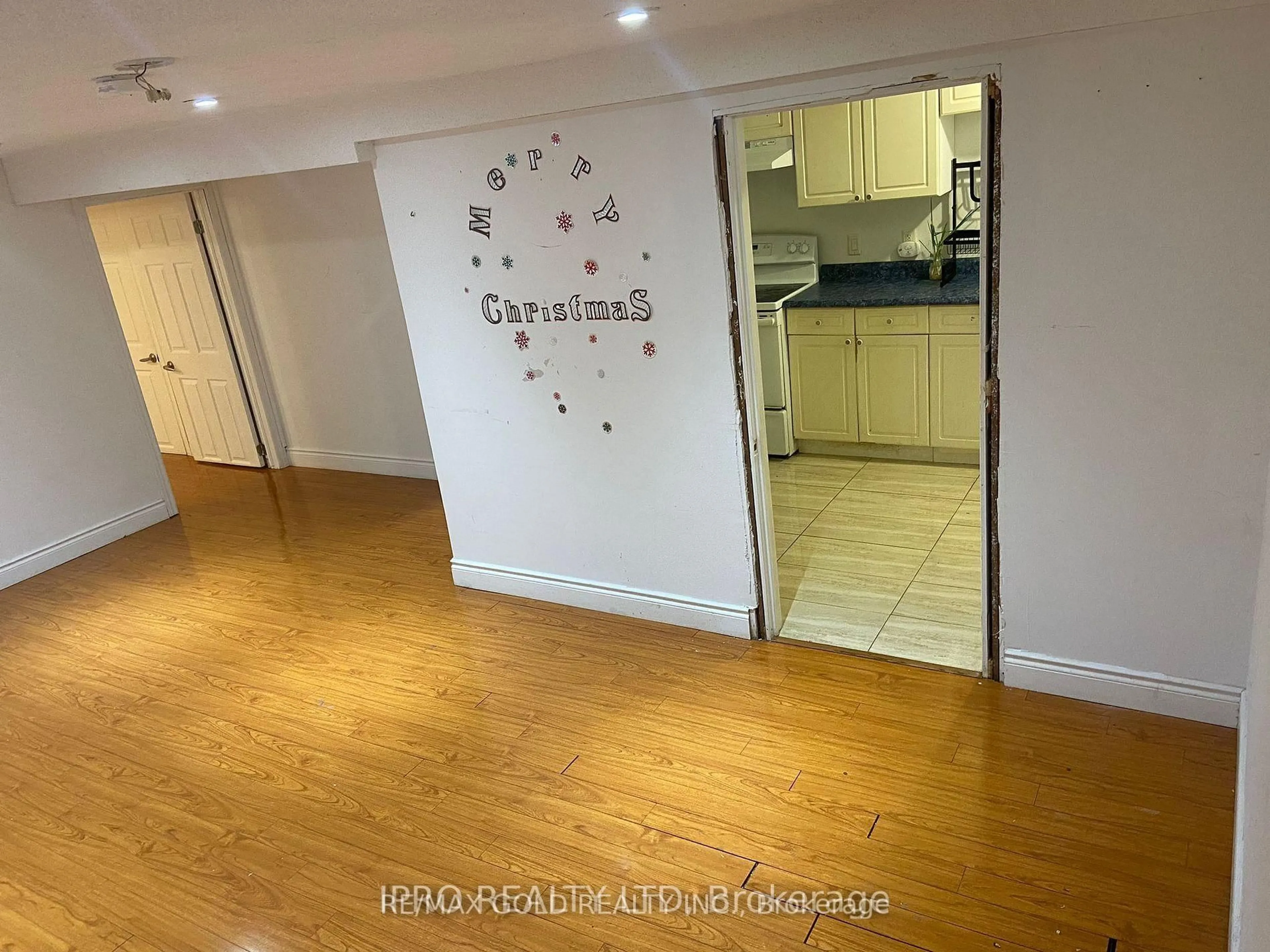 Unknown for 10414 Chinguacousy Rd, Brampton Ontario L7A 0G8