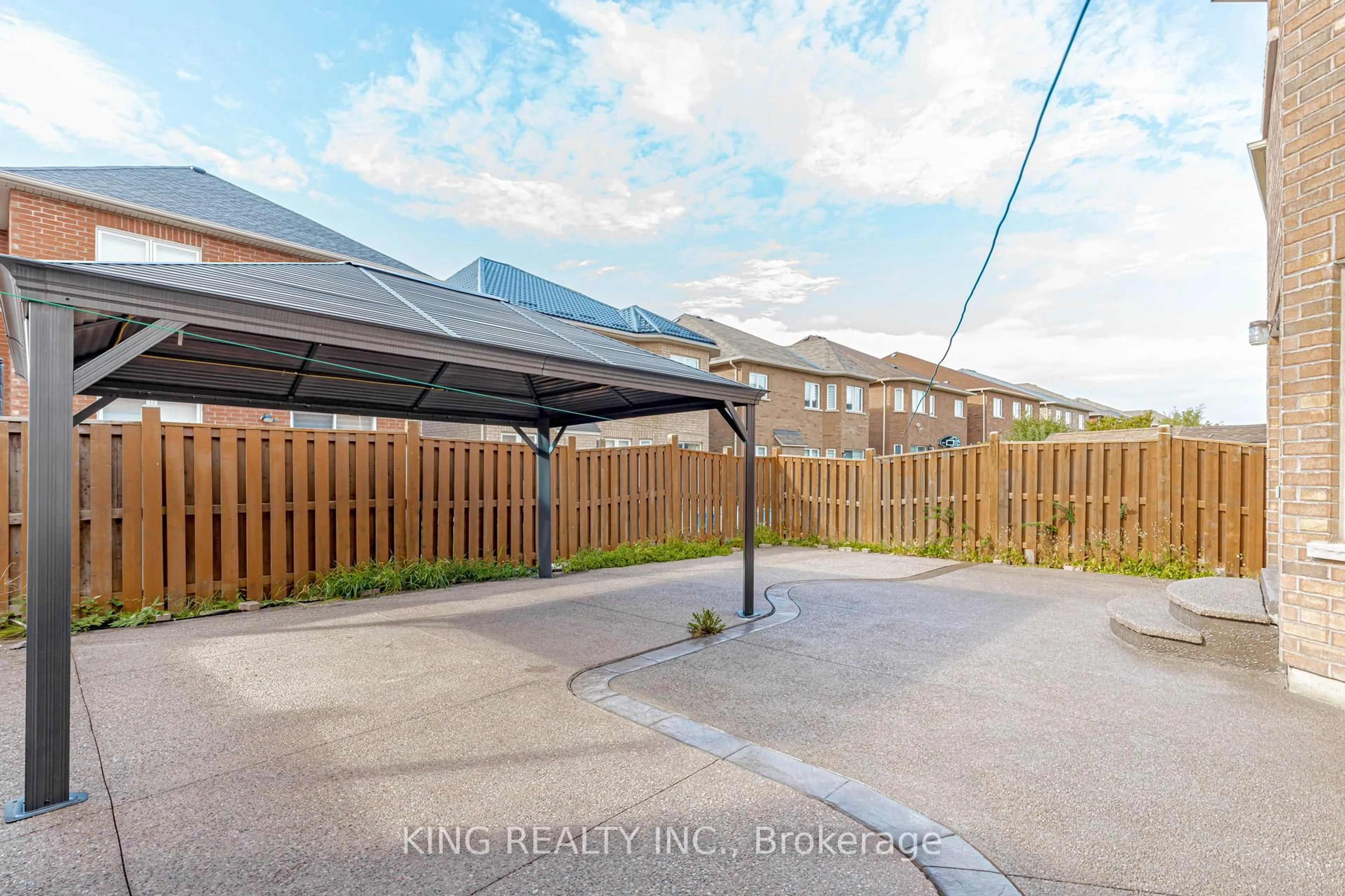 Patio, street for 14 Ledgerock Rd, Brampton Ontario L6P 2L7