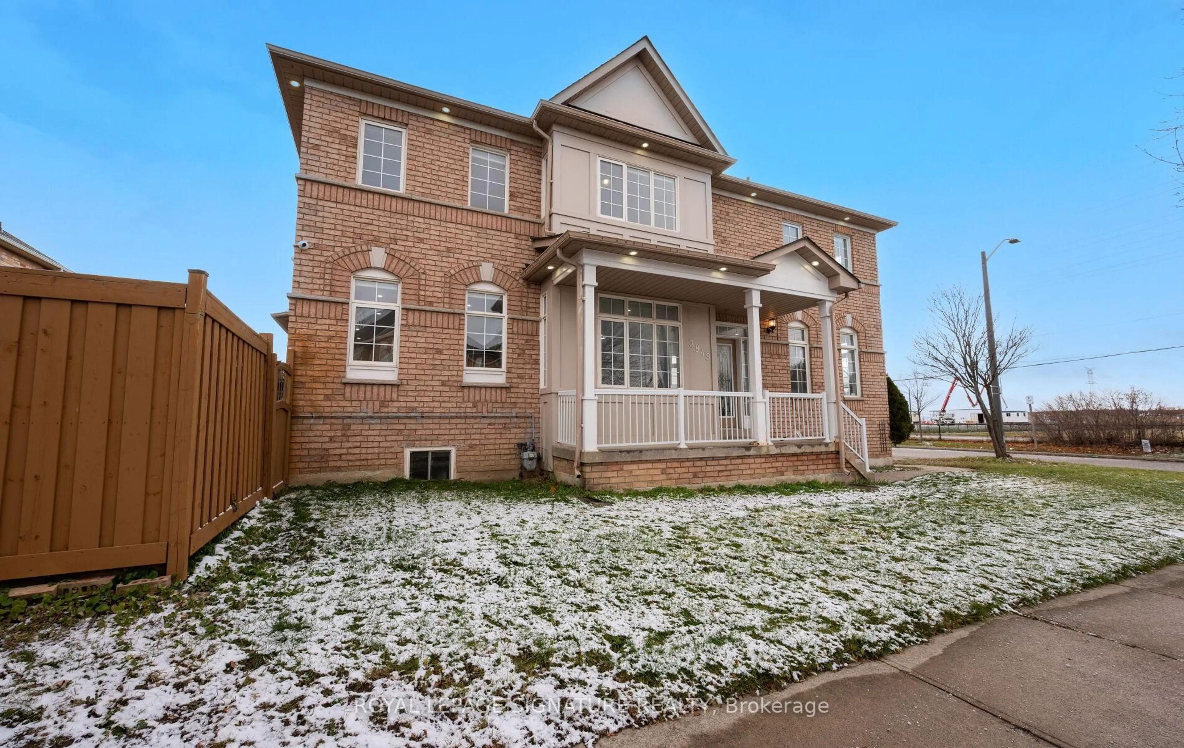 Home with brick exterior material, street for 3849 Talias Cres, Mississauga Ontario L5M 6L6