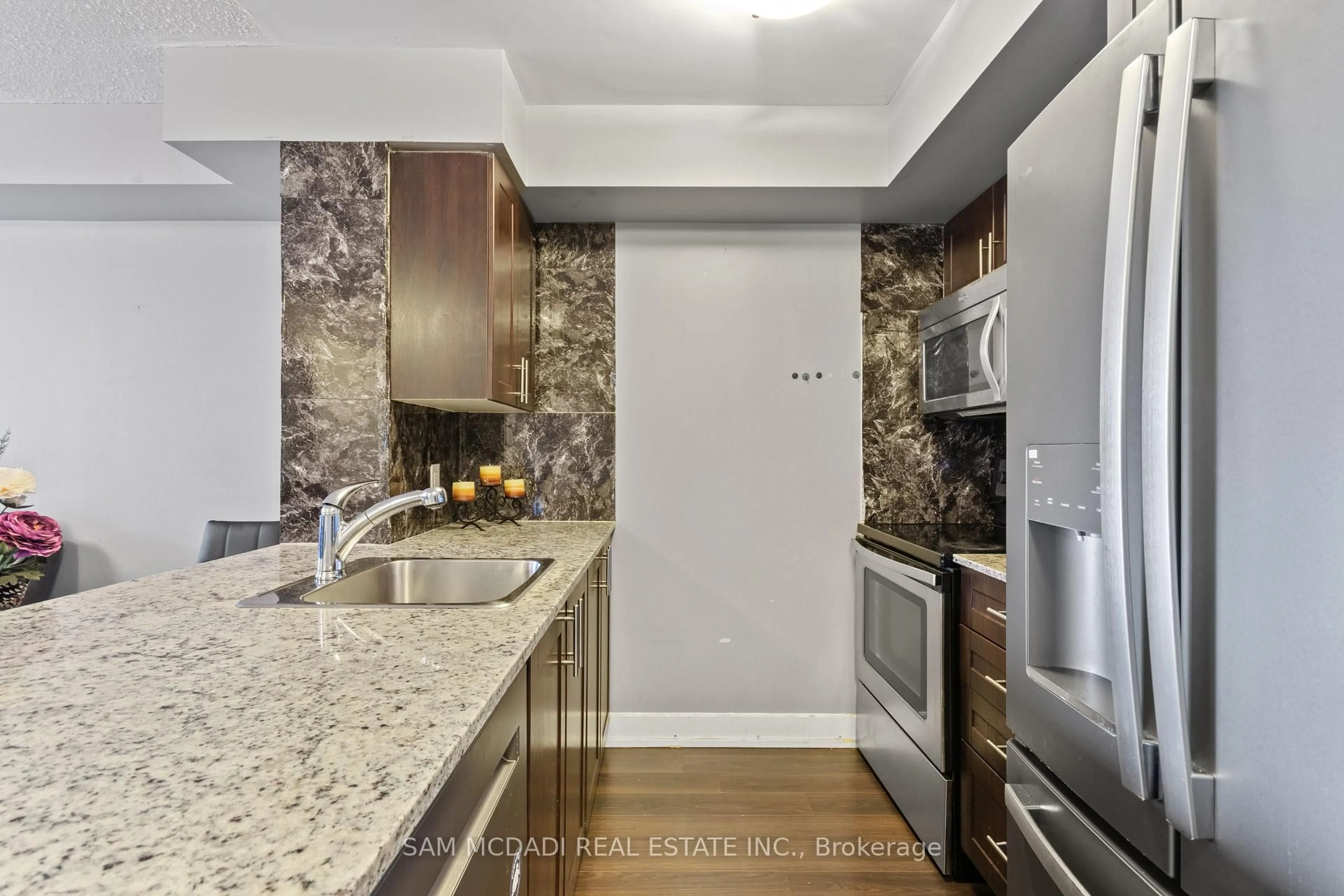 Standard kitchen, ceramic/tile floor for 2 Eva Rd #630, Toronto Ontario M9C 0A9