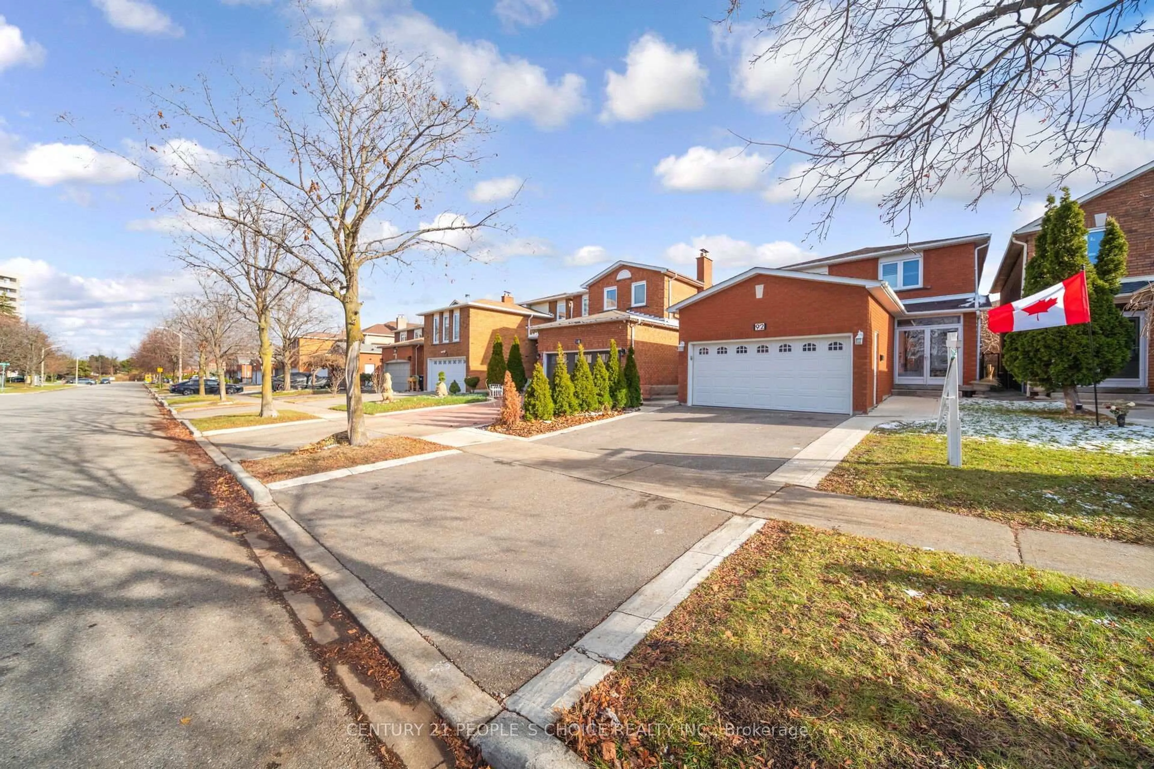 Home with brick exterior material, street for 92 Woolridge Crt, Brampton Ontario L6Y 3G3