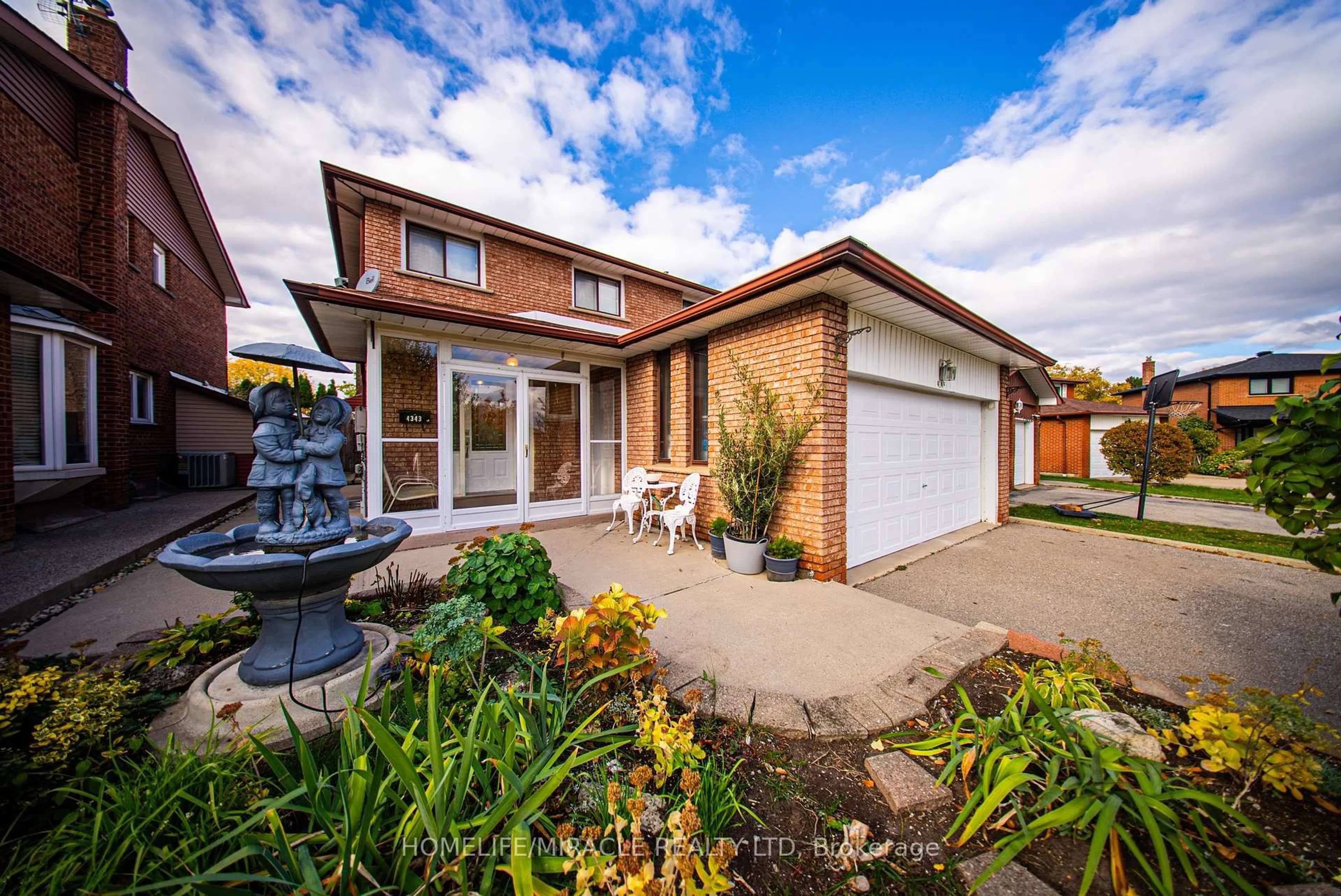 Home with brick exterior material, street for 4343 Alta Crt, Mississauga Ontario L4Z 1N6